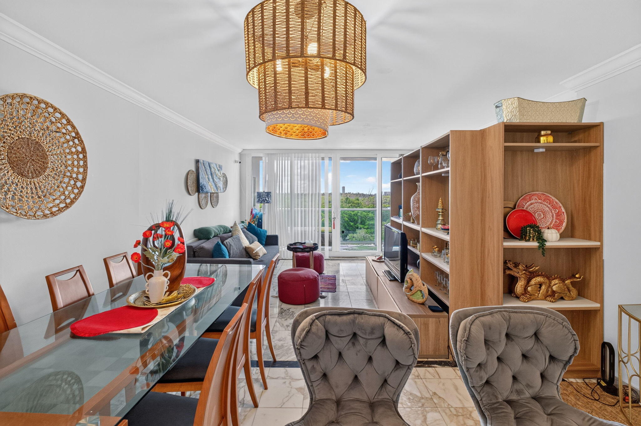 100 BAYVIEW Drive 620