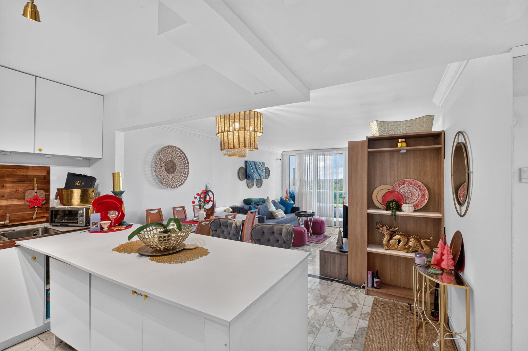 100 BAYVIEW Drive 620