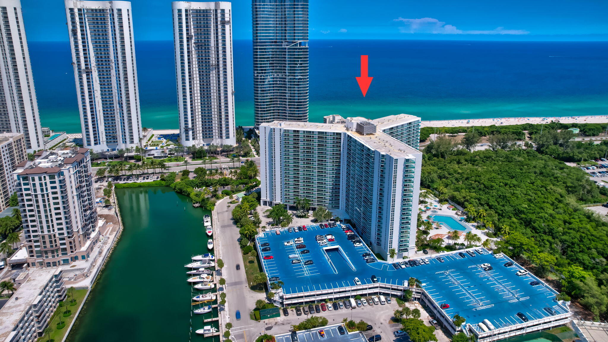 100 BAYVIEW Drive 620