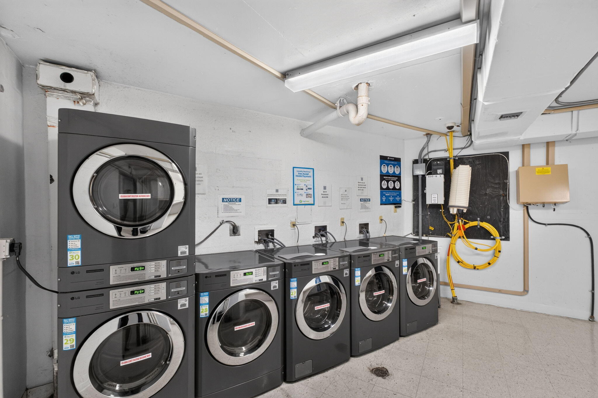 100 BAYVIEW Drive 620
