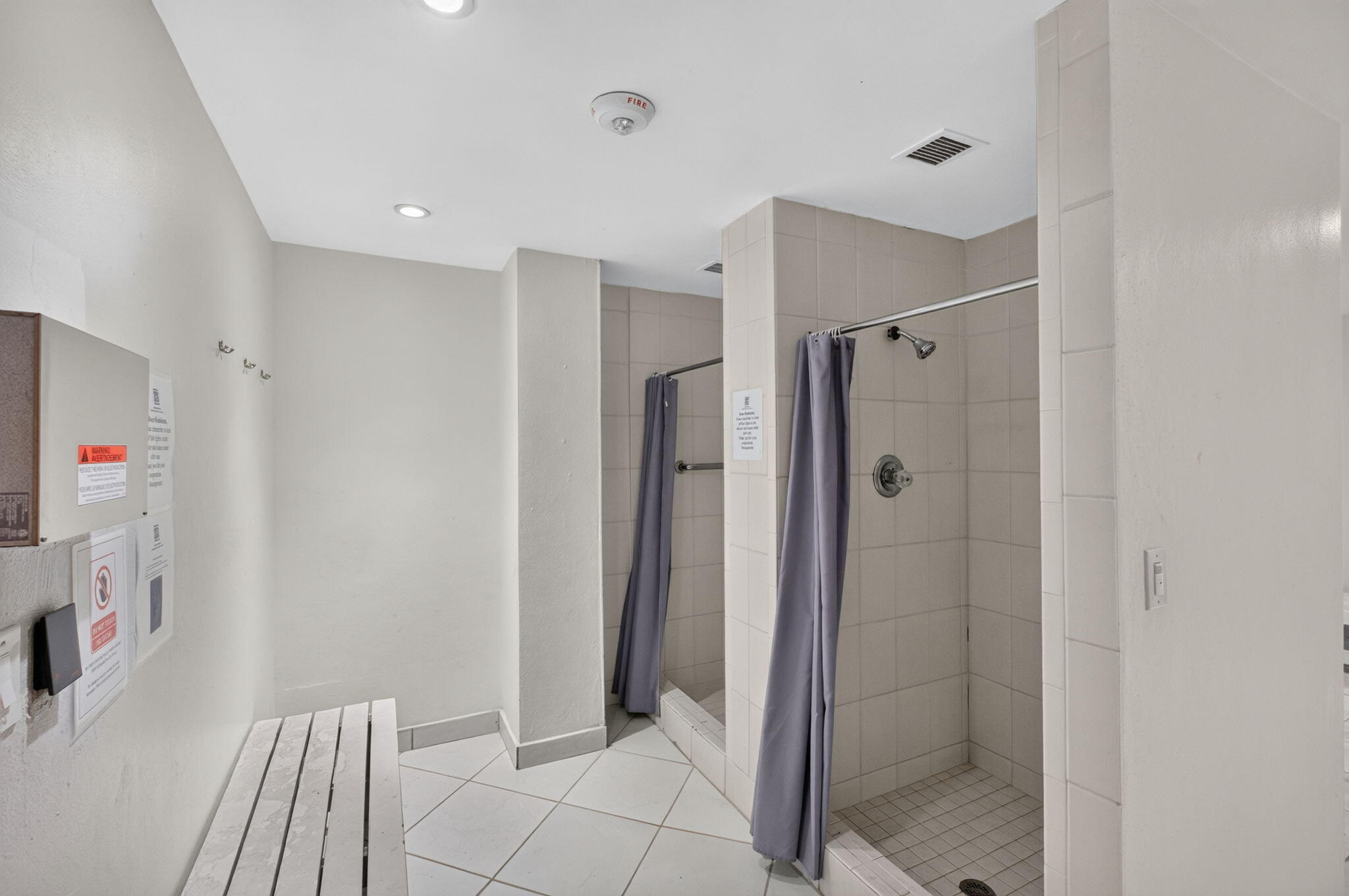 100 BAYVIEW Drive 620
