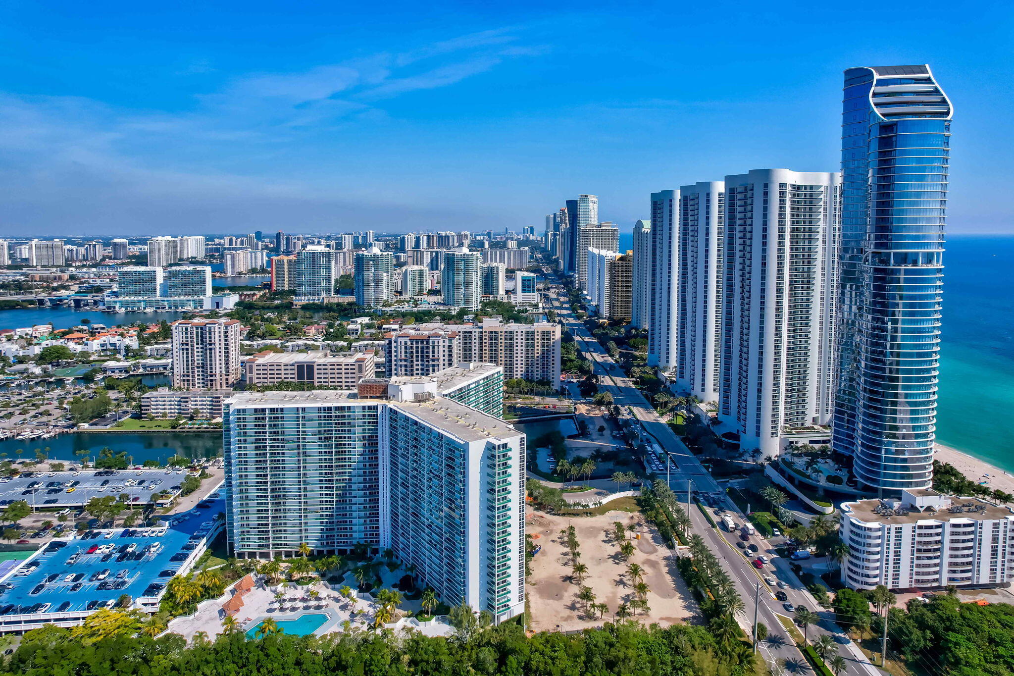 100 BAYVIEW Drive 620