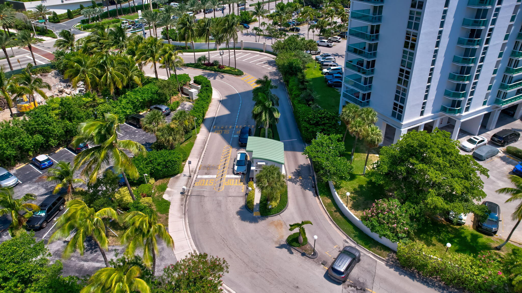 100 BAYVIEW Drive 620