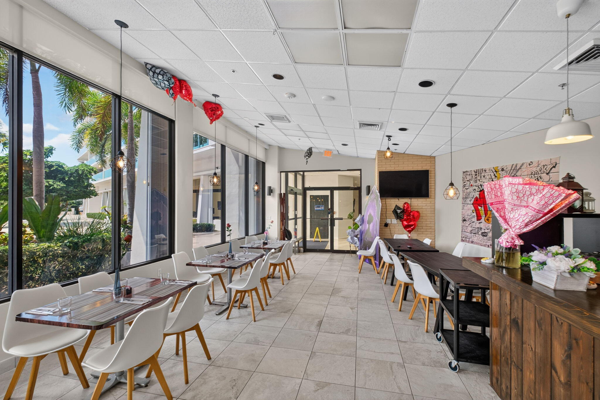 100 BAYVIEW Drive 620