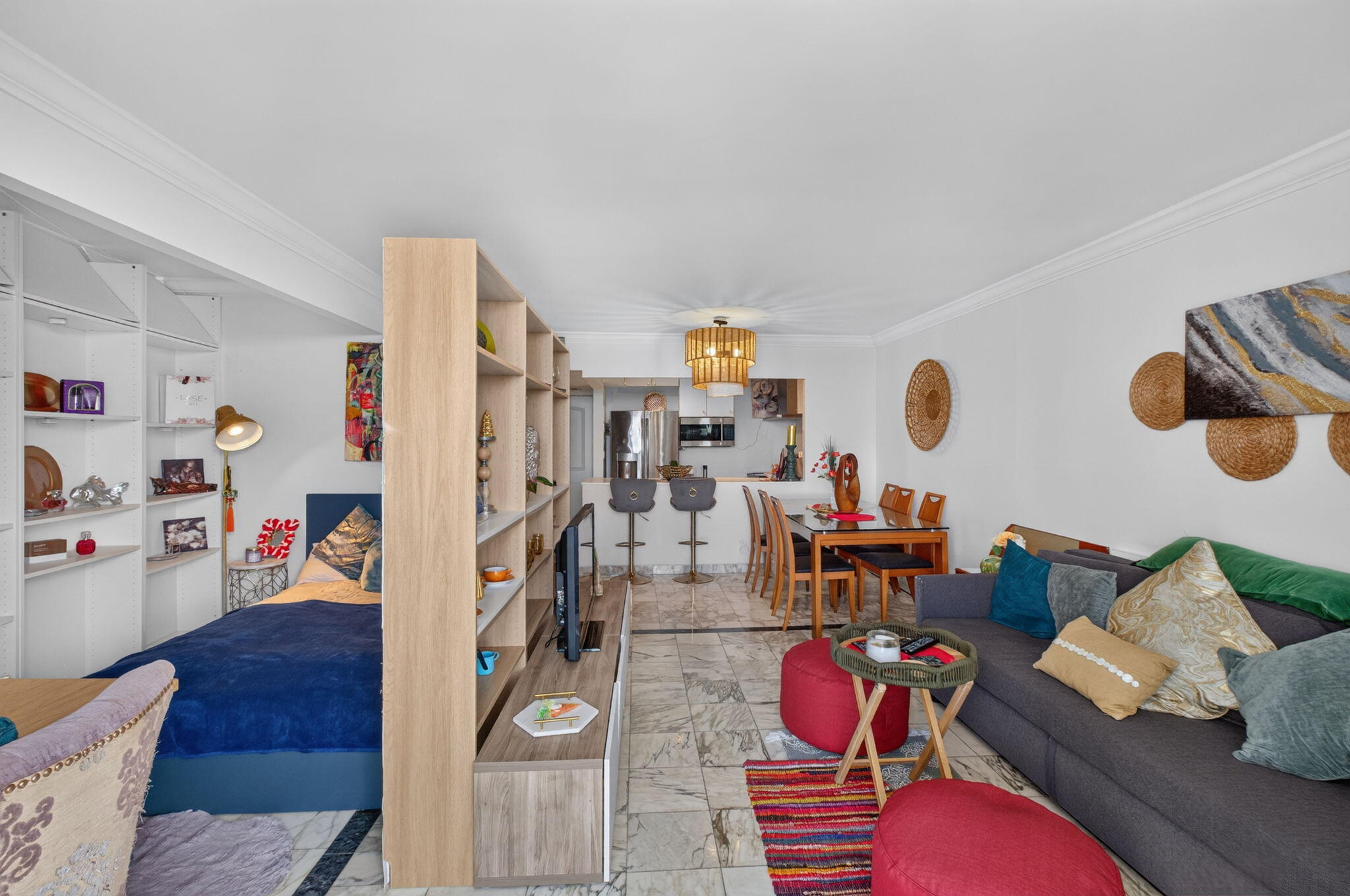 100 BAYVIEW Drive 620