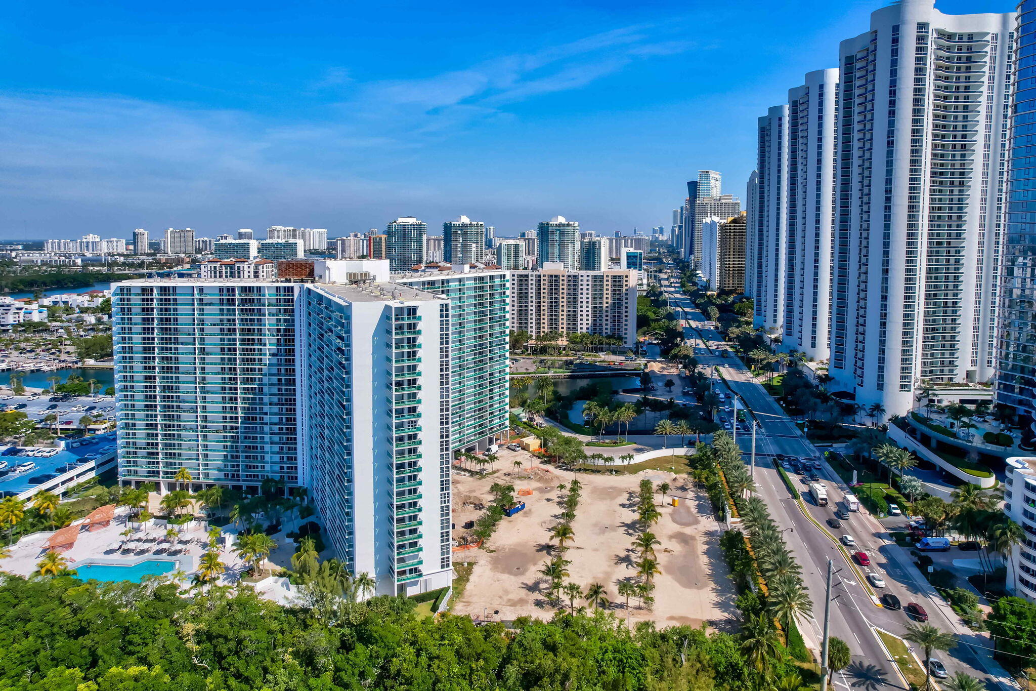 100 BAYVIEW Drive 620