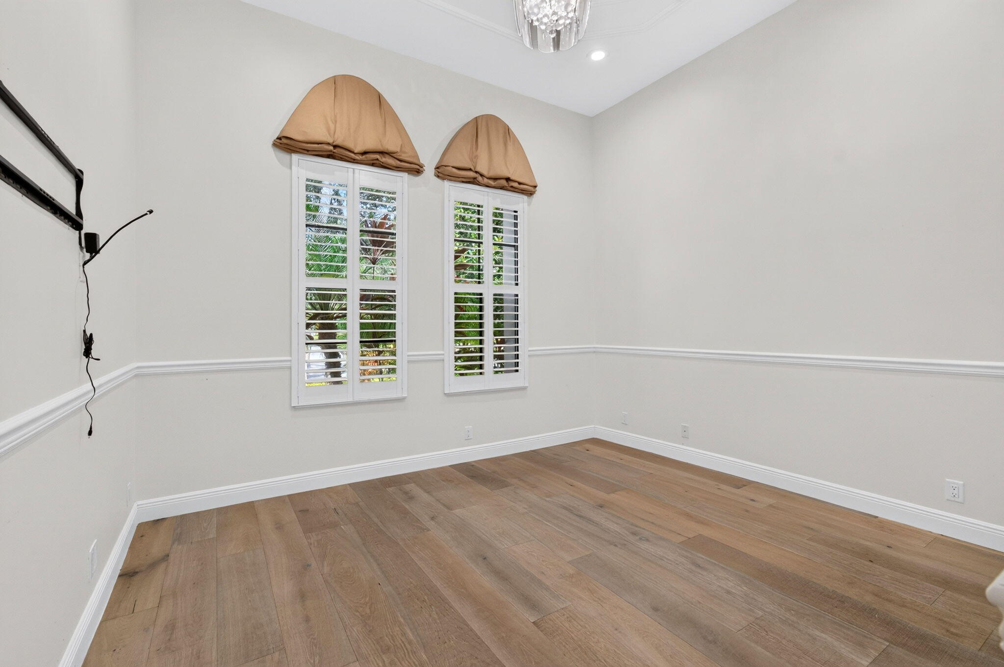 17835 LAKE AZURE Way