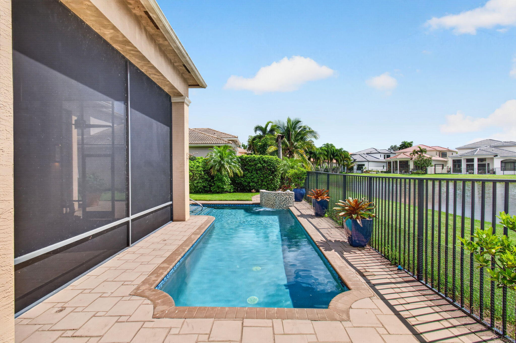 17835 LAKE AZURE Way
