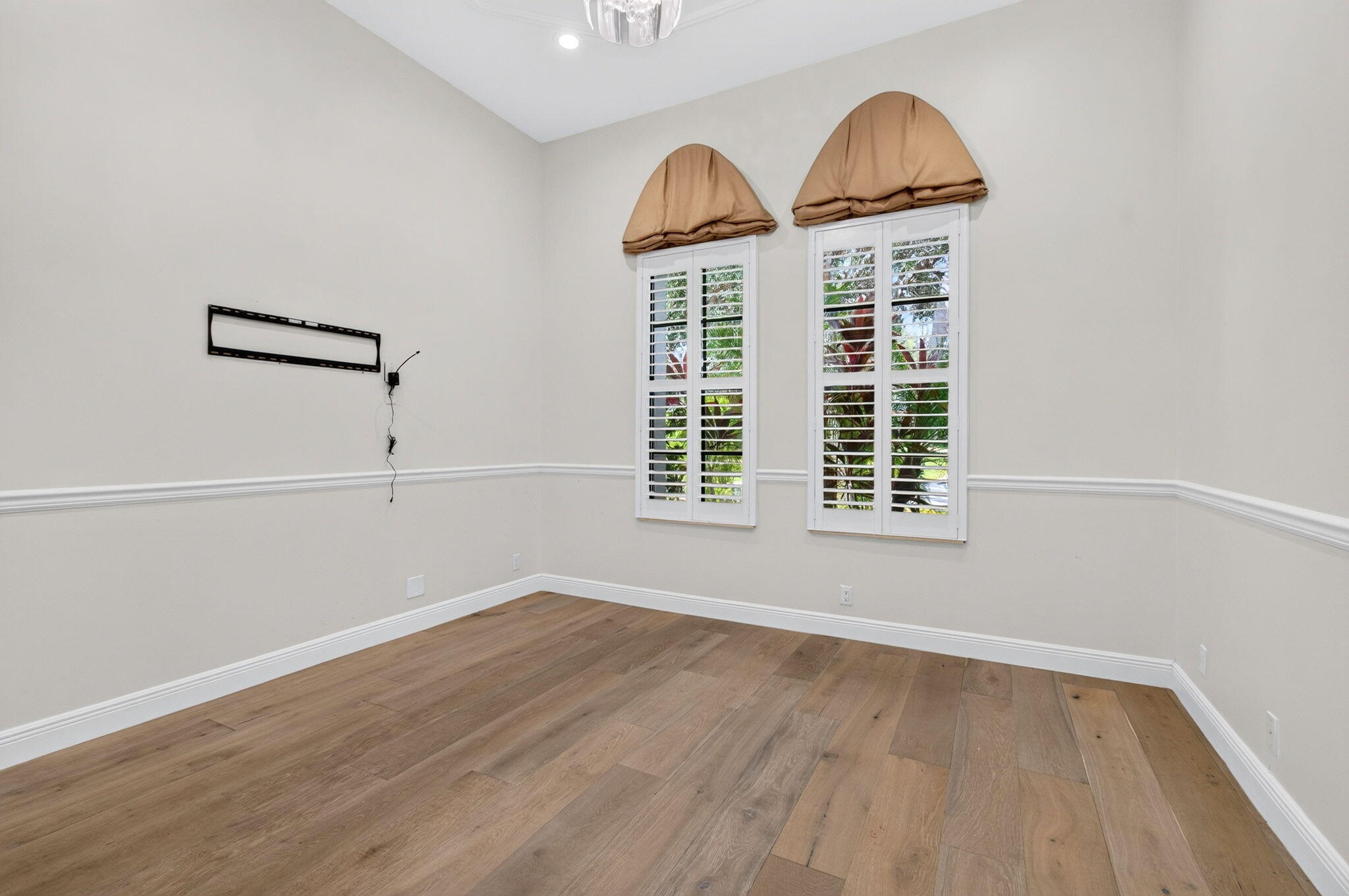 17835 LAKE AZURE Way