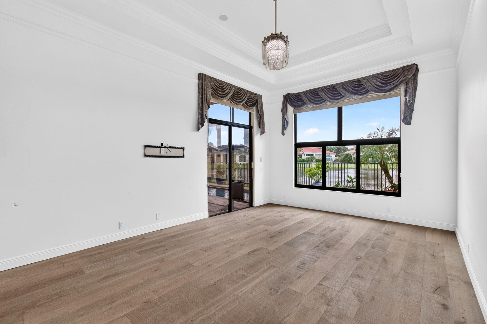 17835 LAKE AZURE Way
