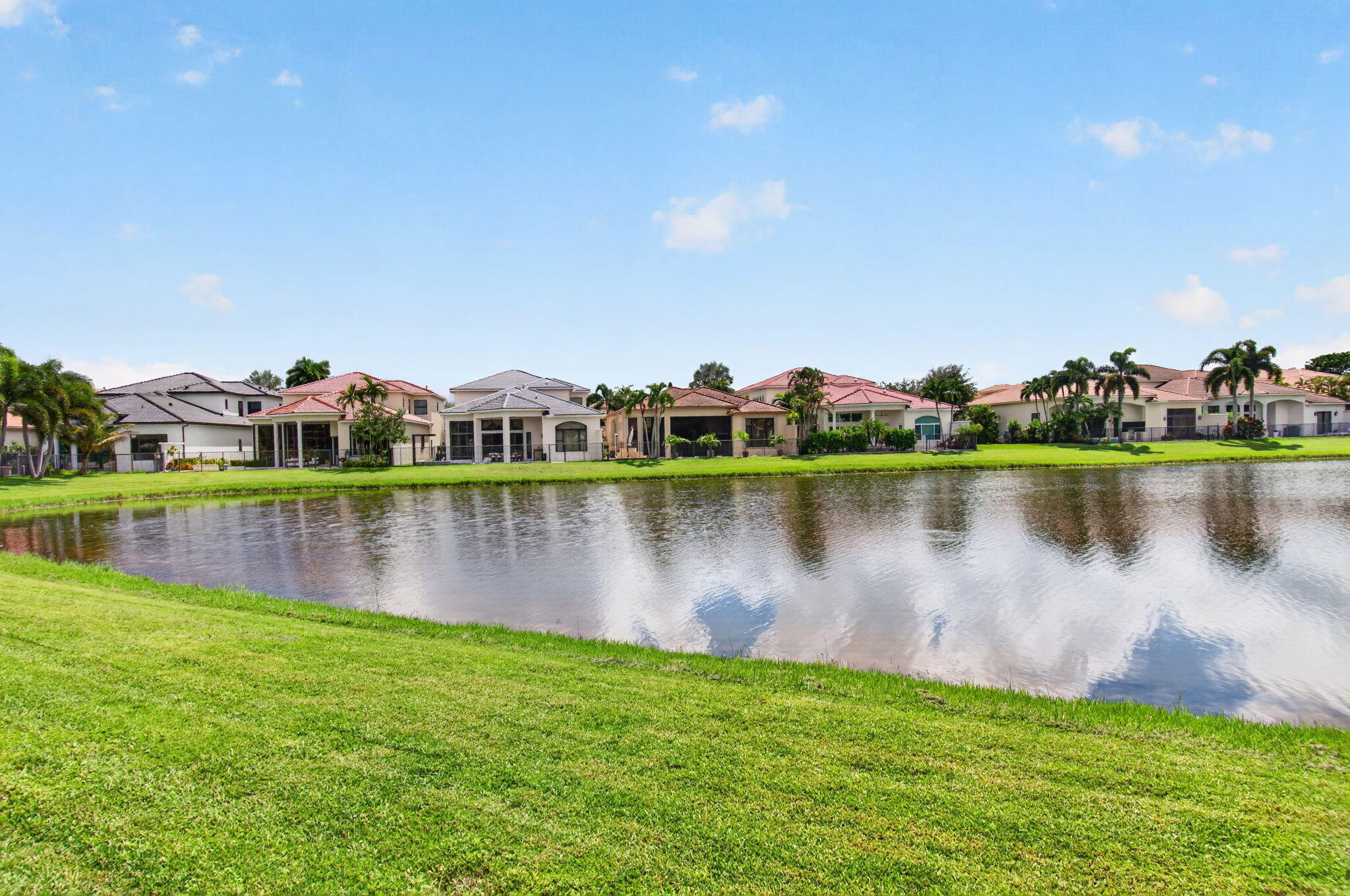 17835 LAKE AZURE Way