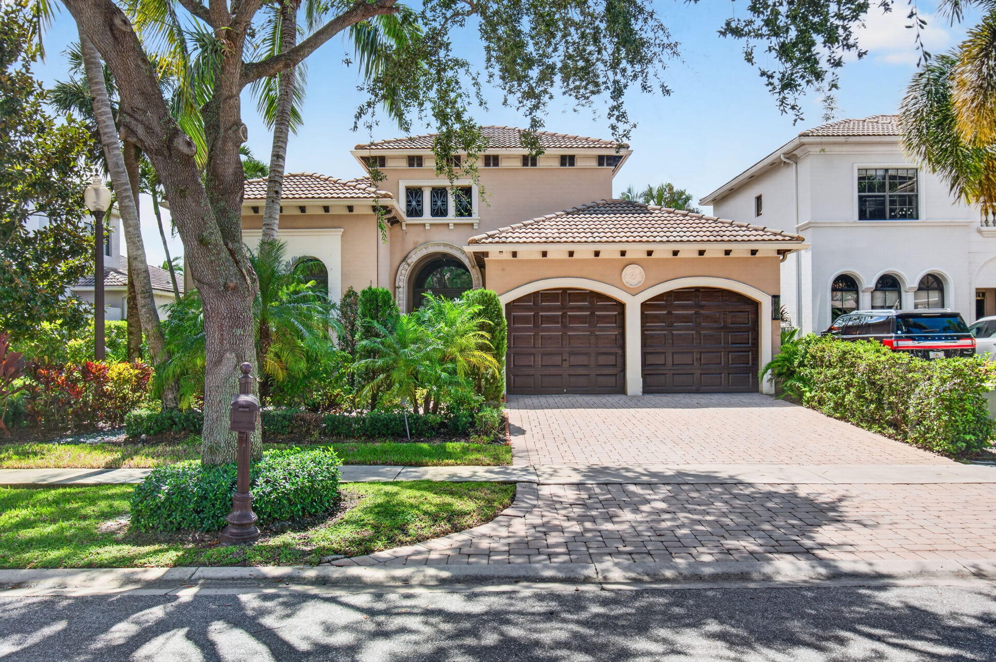 17835 LAKE AZURE Way
