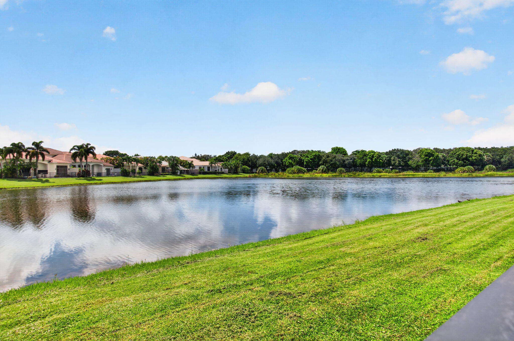 17835 LAKE AZURE Way