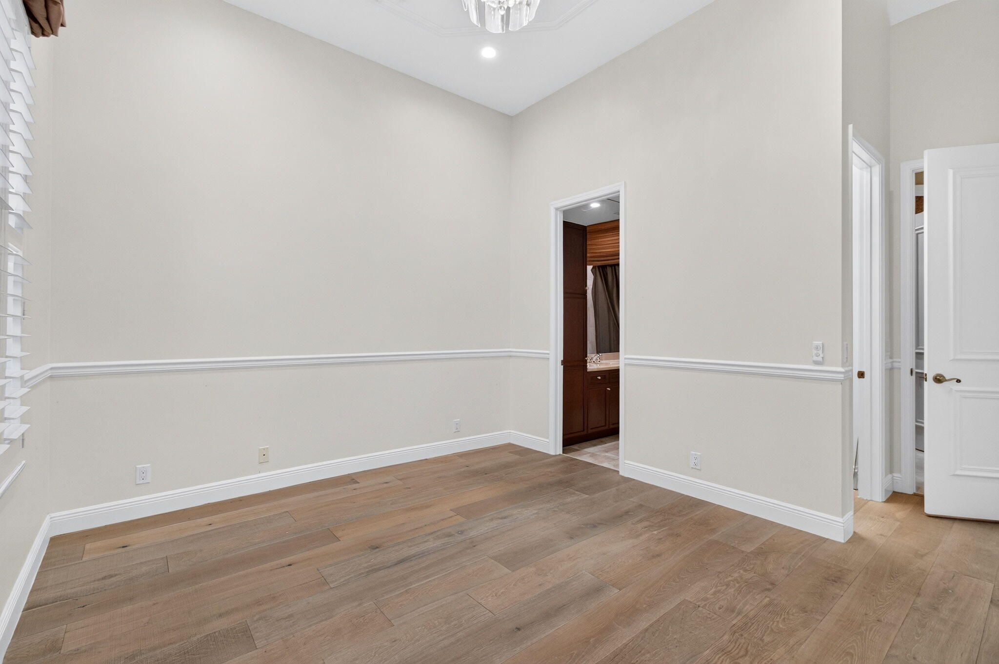 17835 LAKE AZURE Way