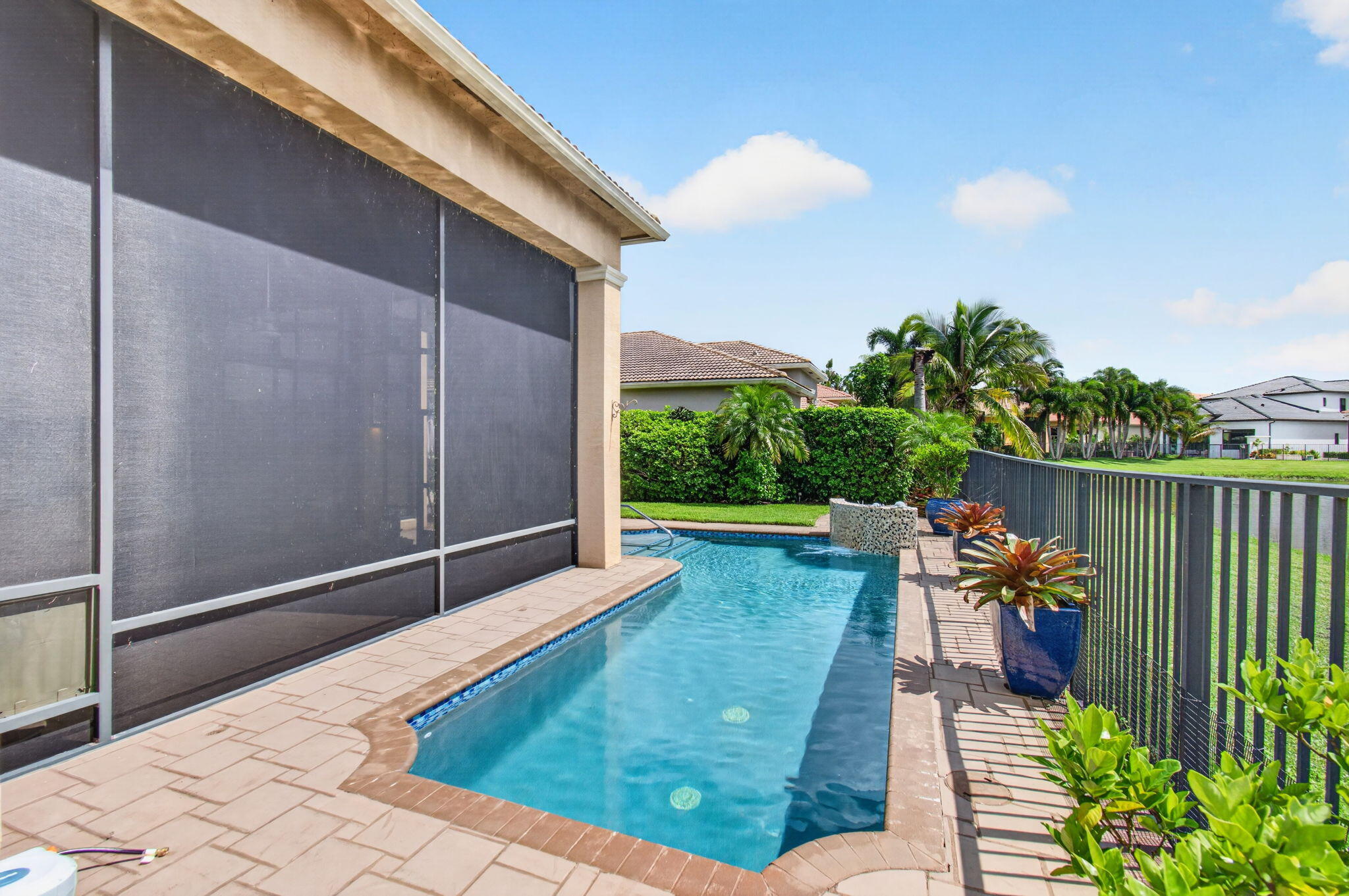 17835 LAKE AZURE Way