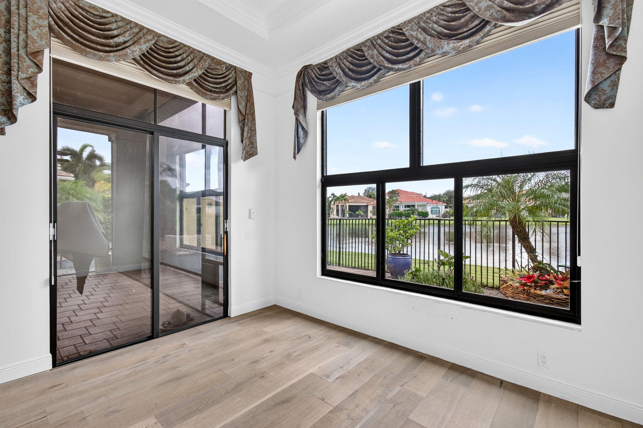17835 LAKE AZURE Way