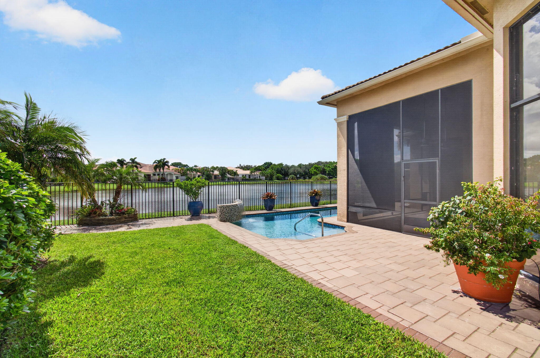 17835 LAKE AZURE Way