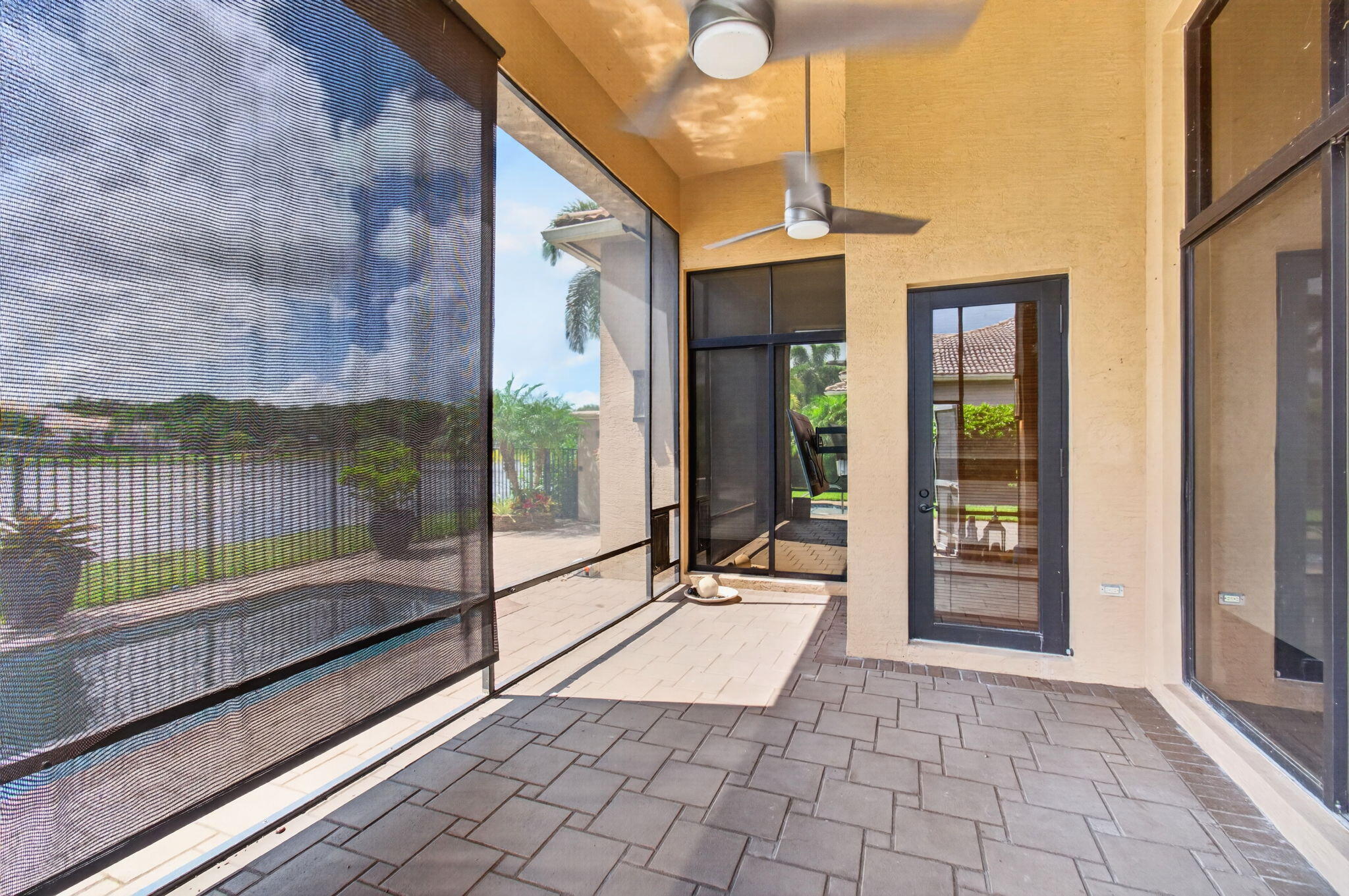 17835 LAKE AZURE Way