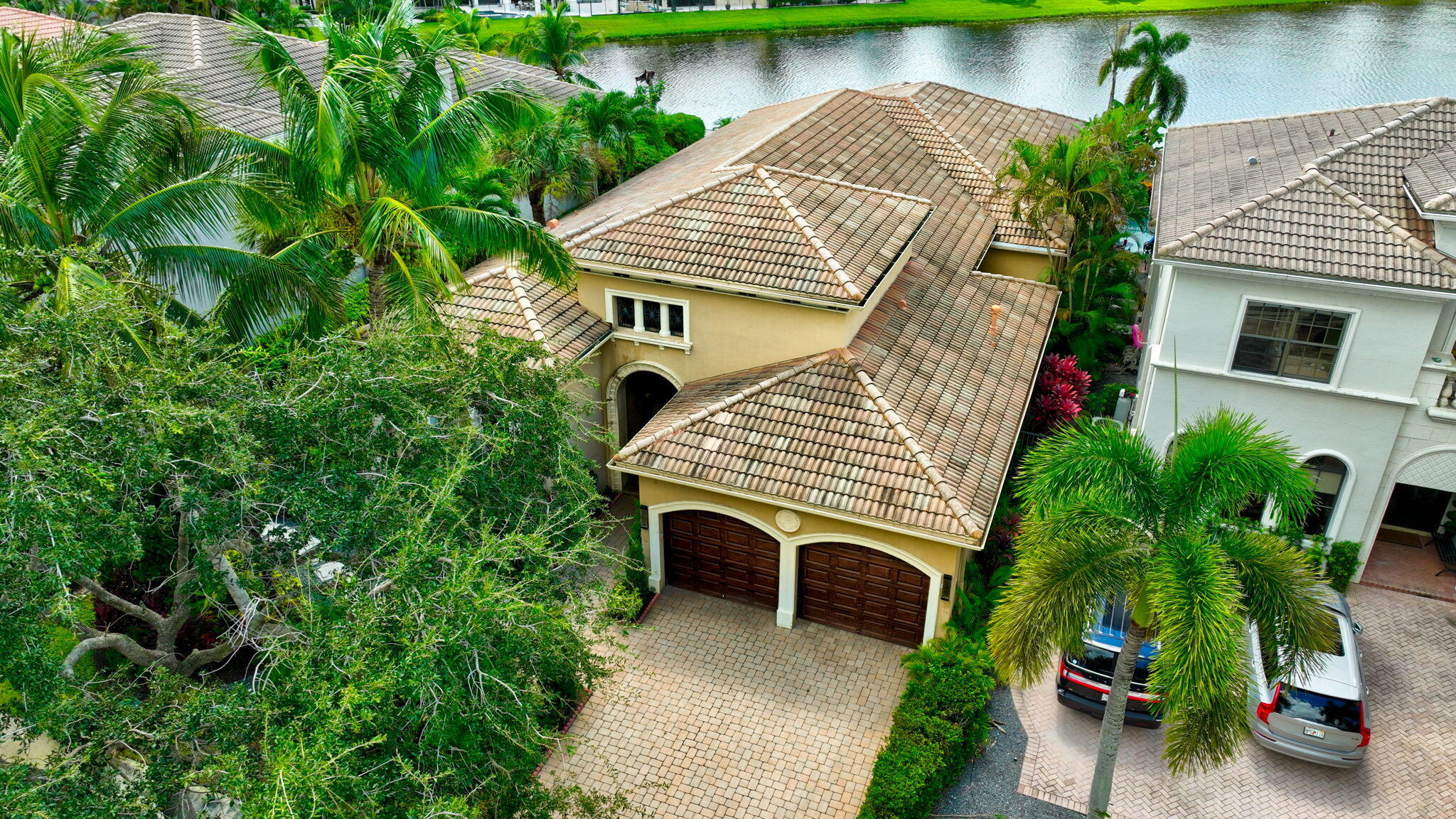 17835 LAKE AZURE Way