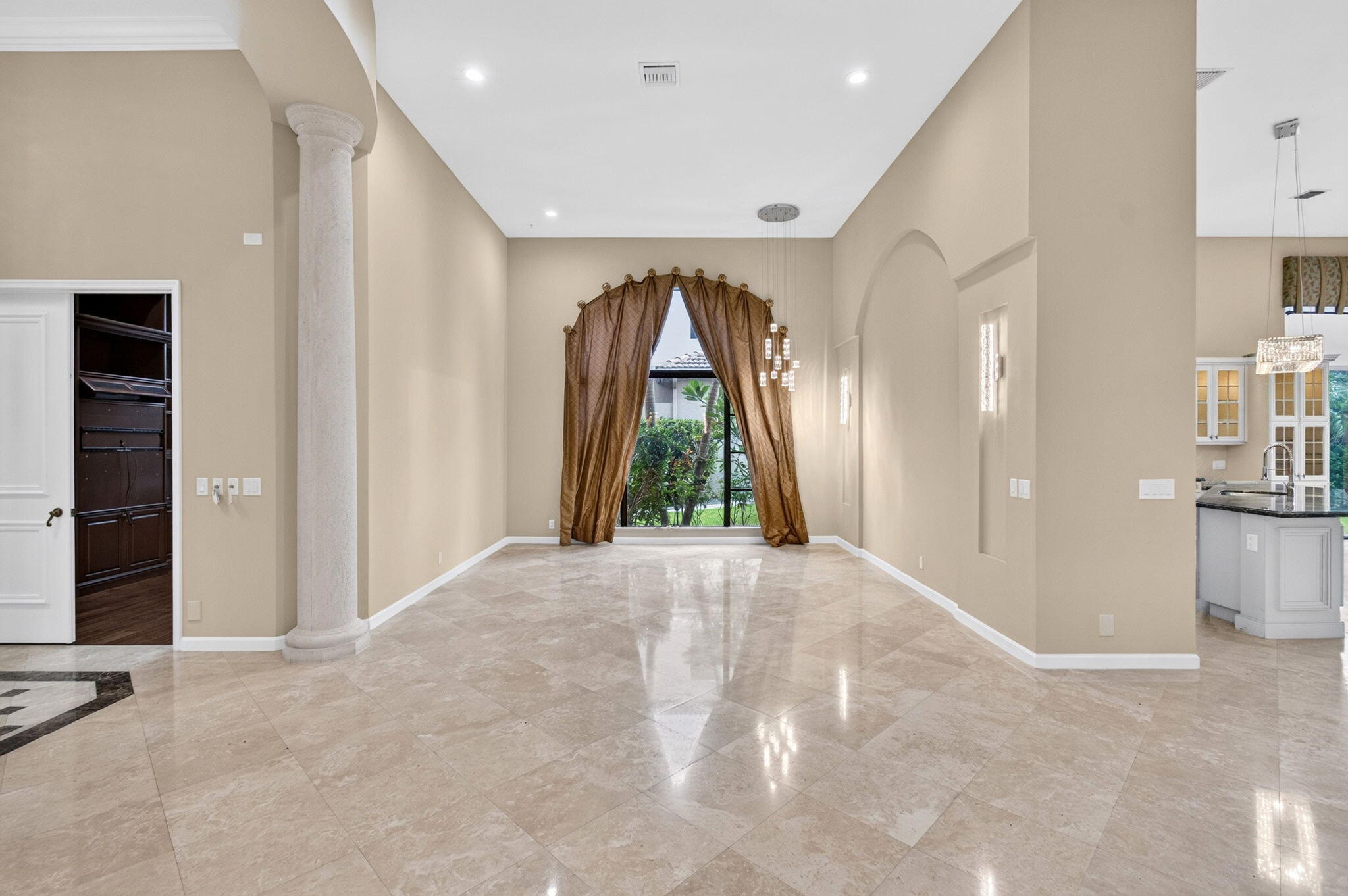 17835 LAKE AZURE Way