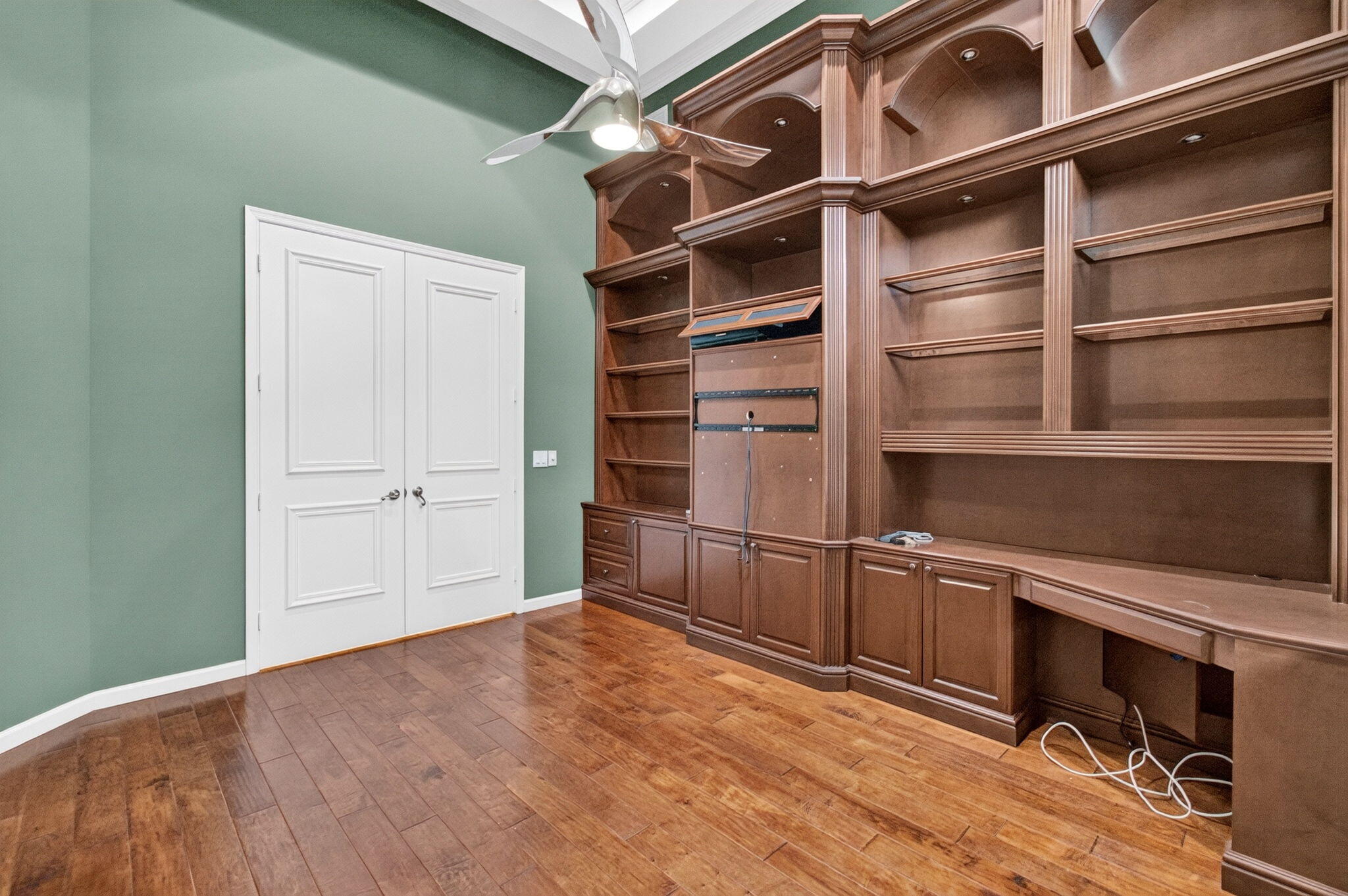 17835 LAKE AZURE Way