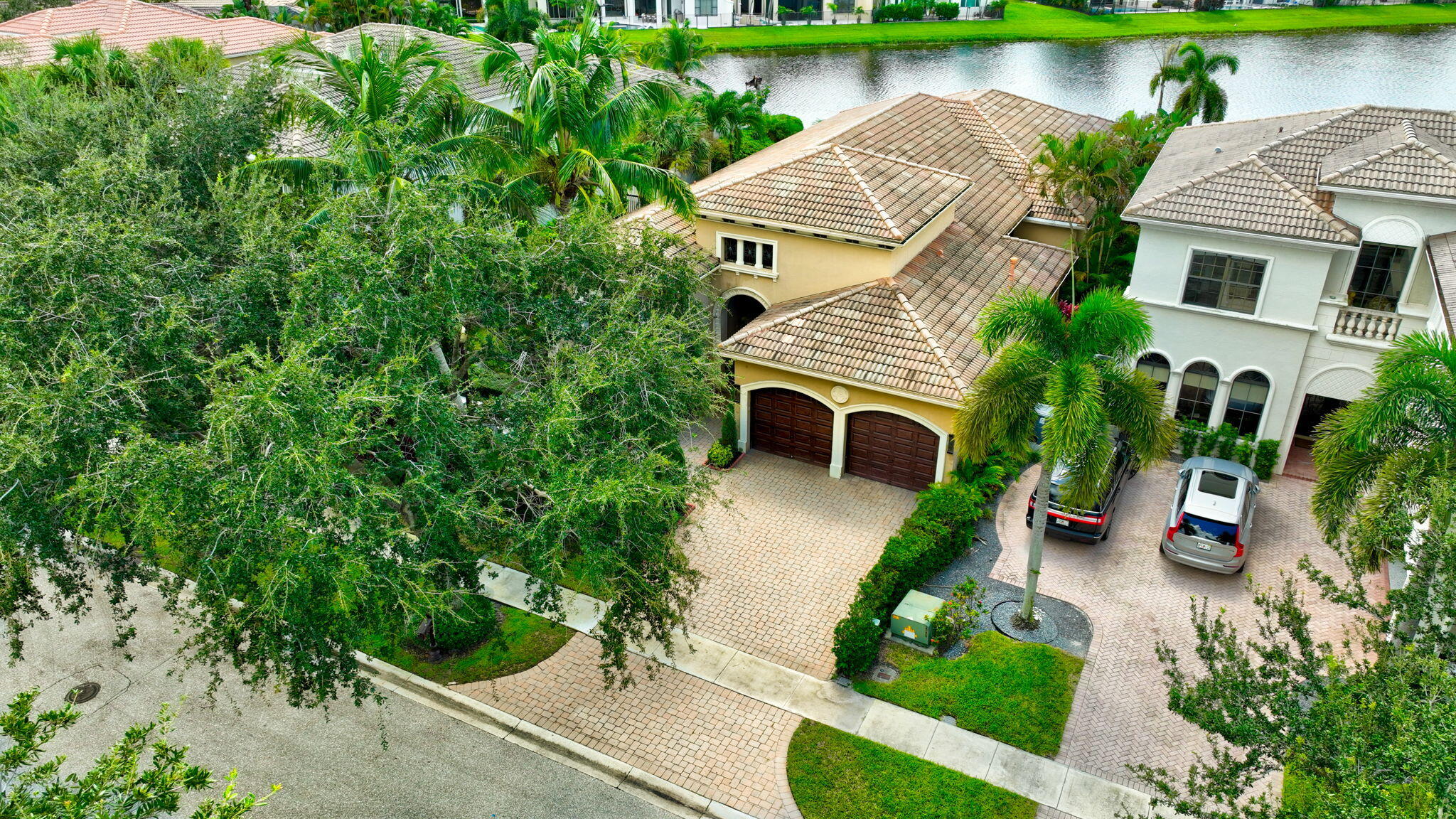 17835 LAKE AZURE Way
