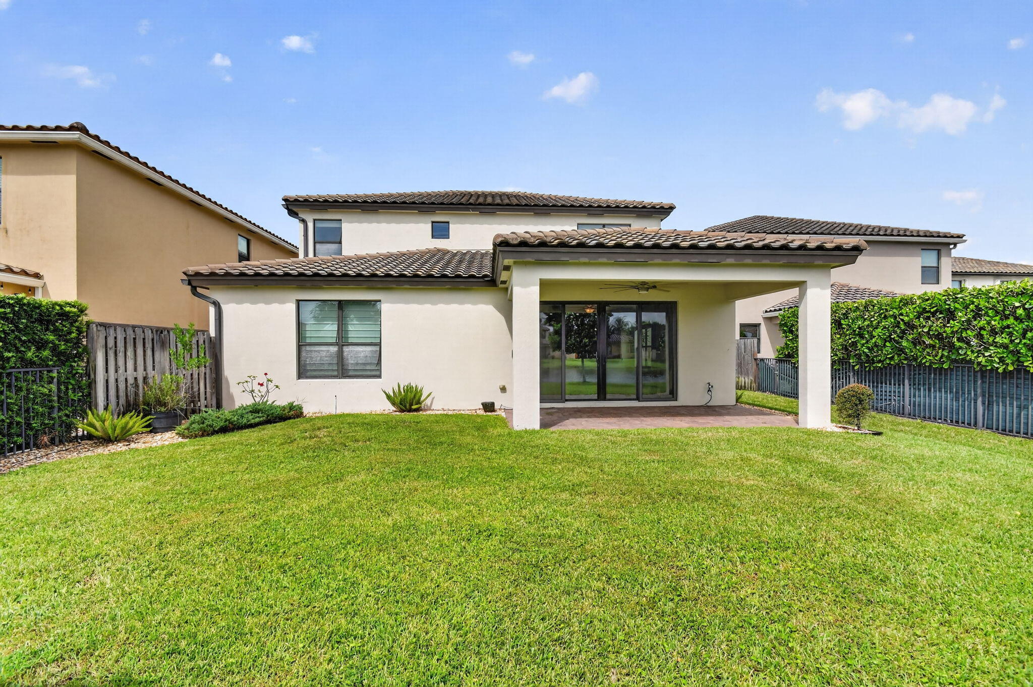 8872 Sandy Creek Way