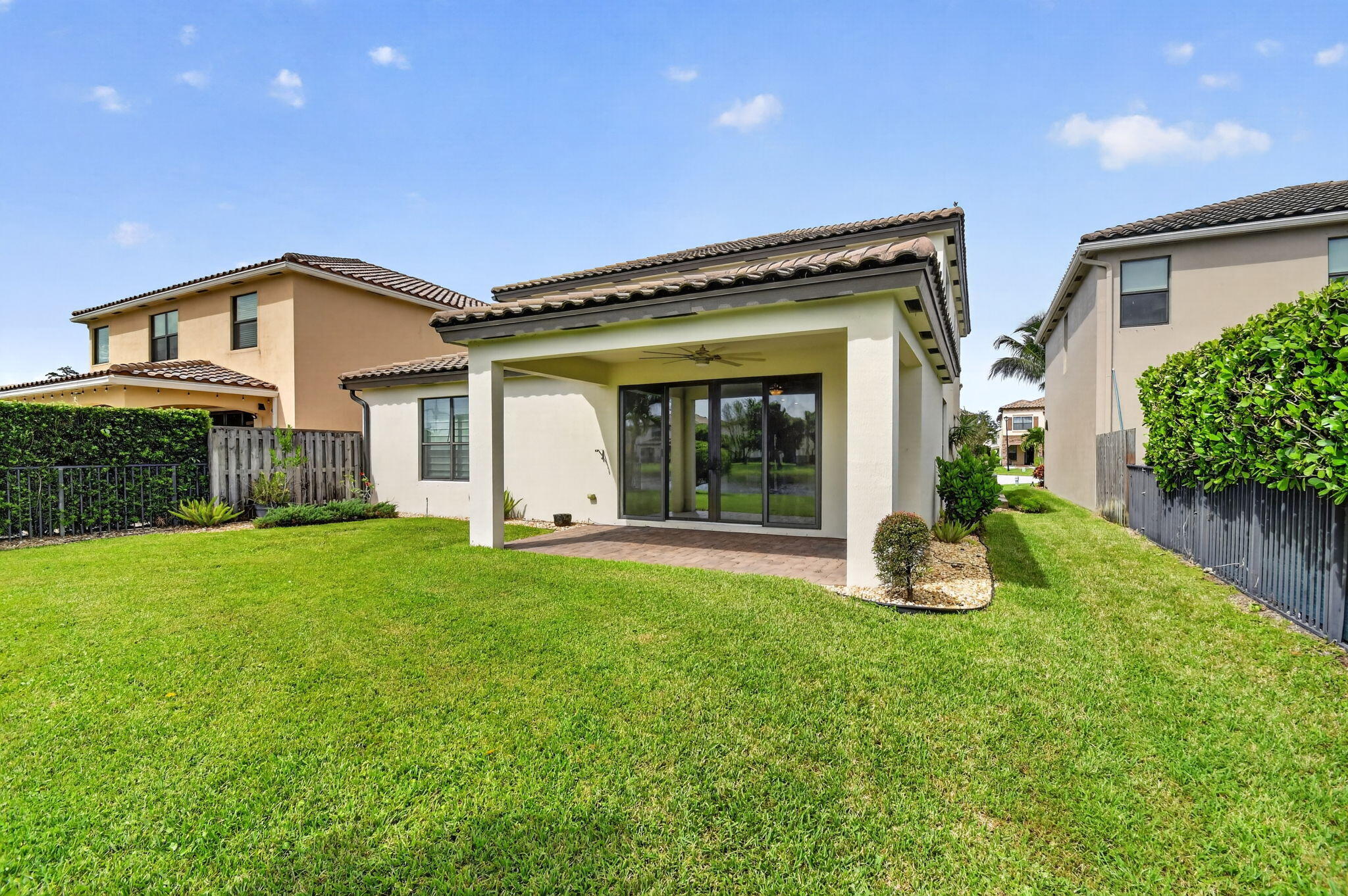 8872 Sandy Creek Way