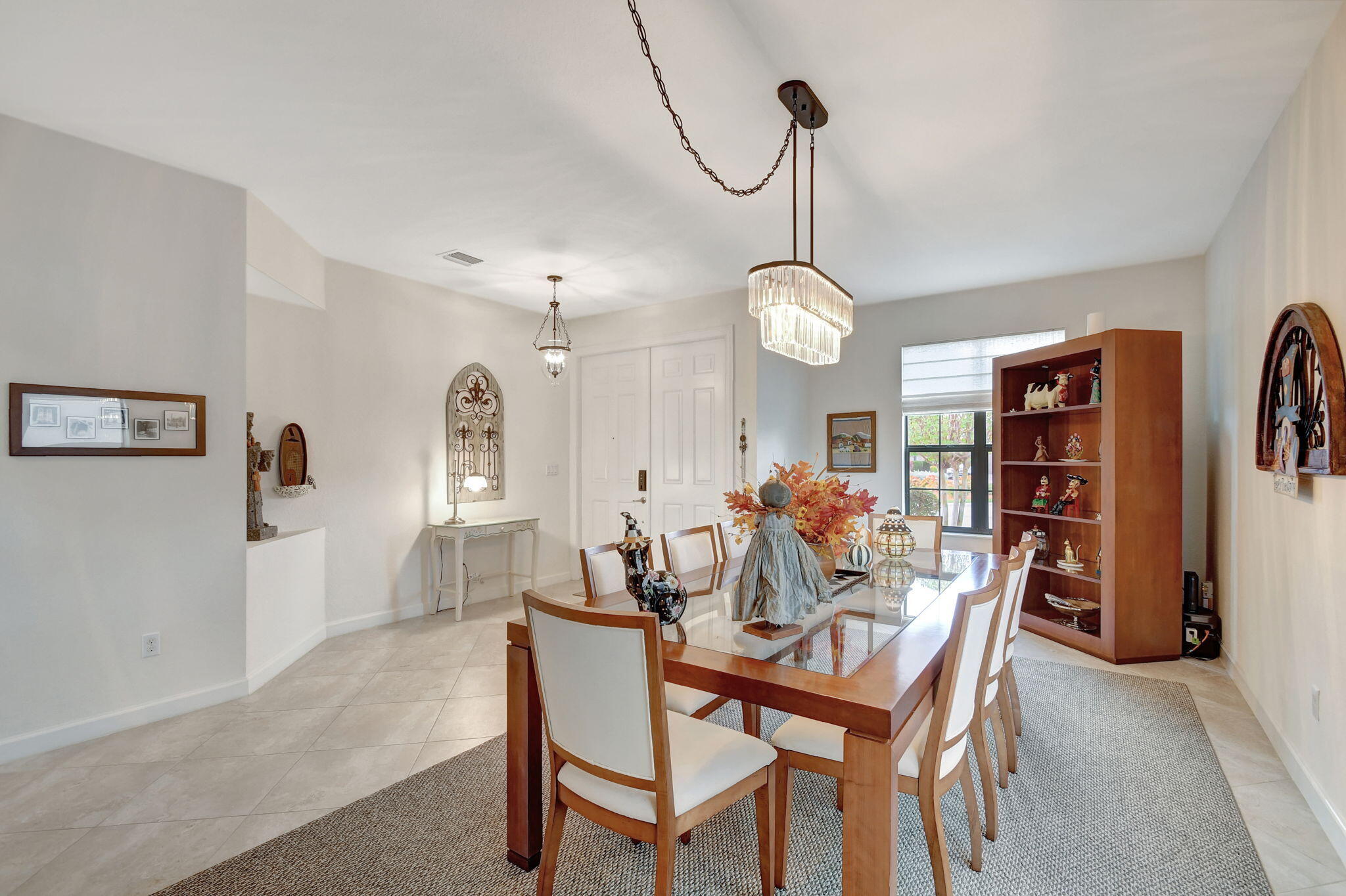 8872 Sandy Creek Way