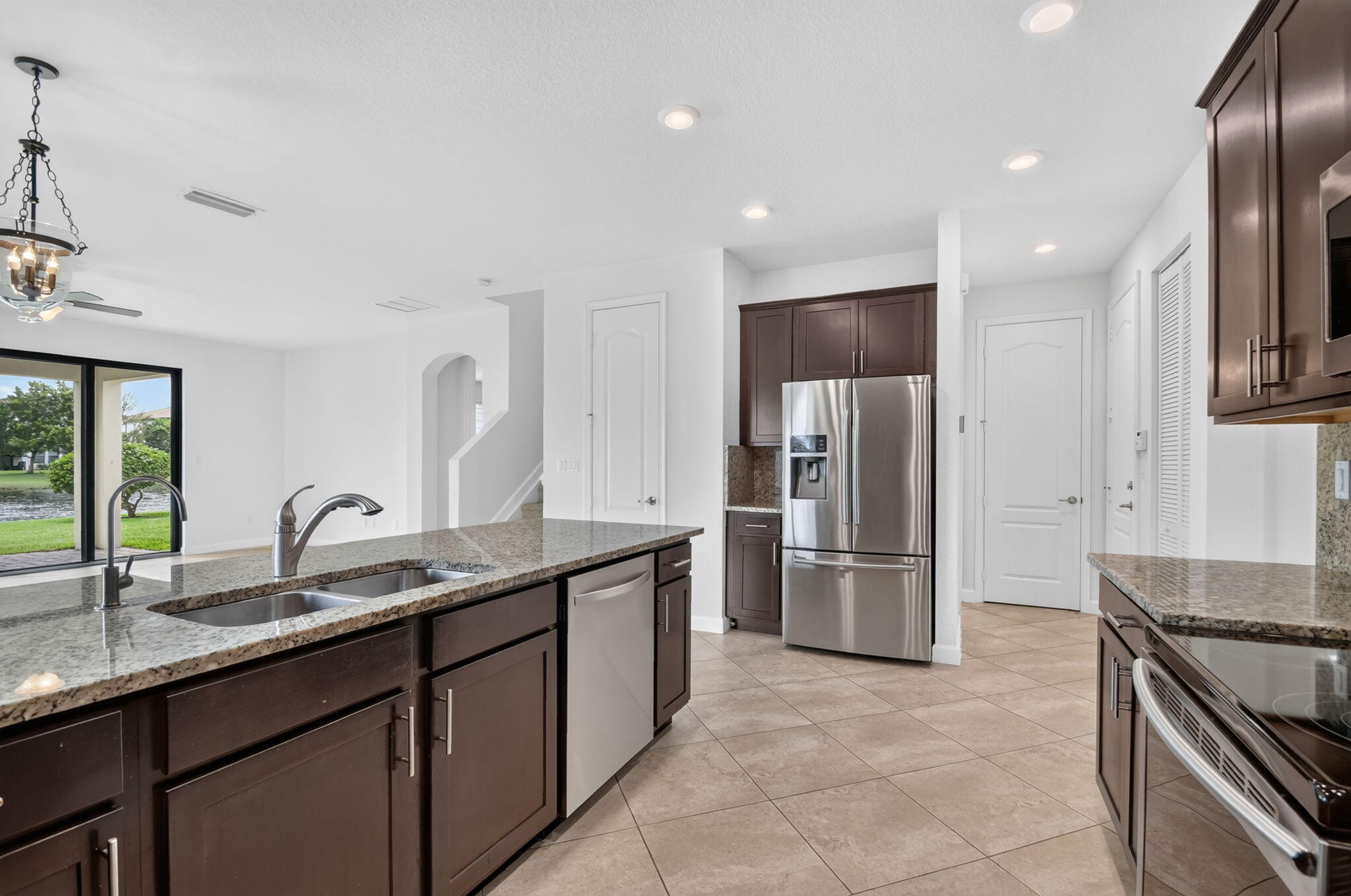 8872 Sandy Creek Way
