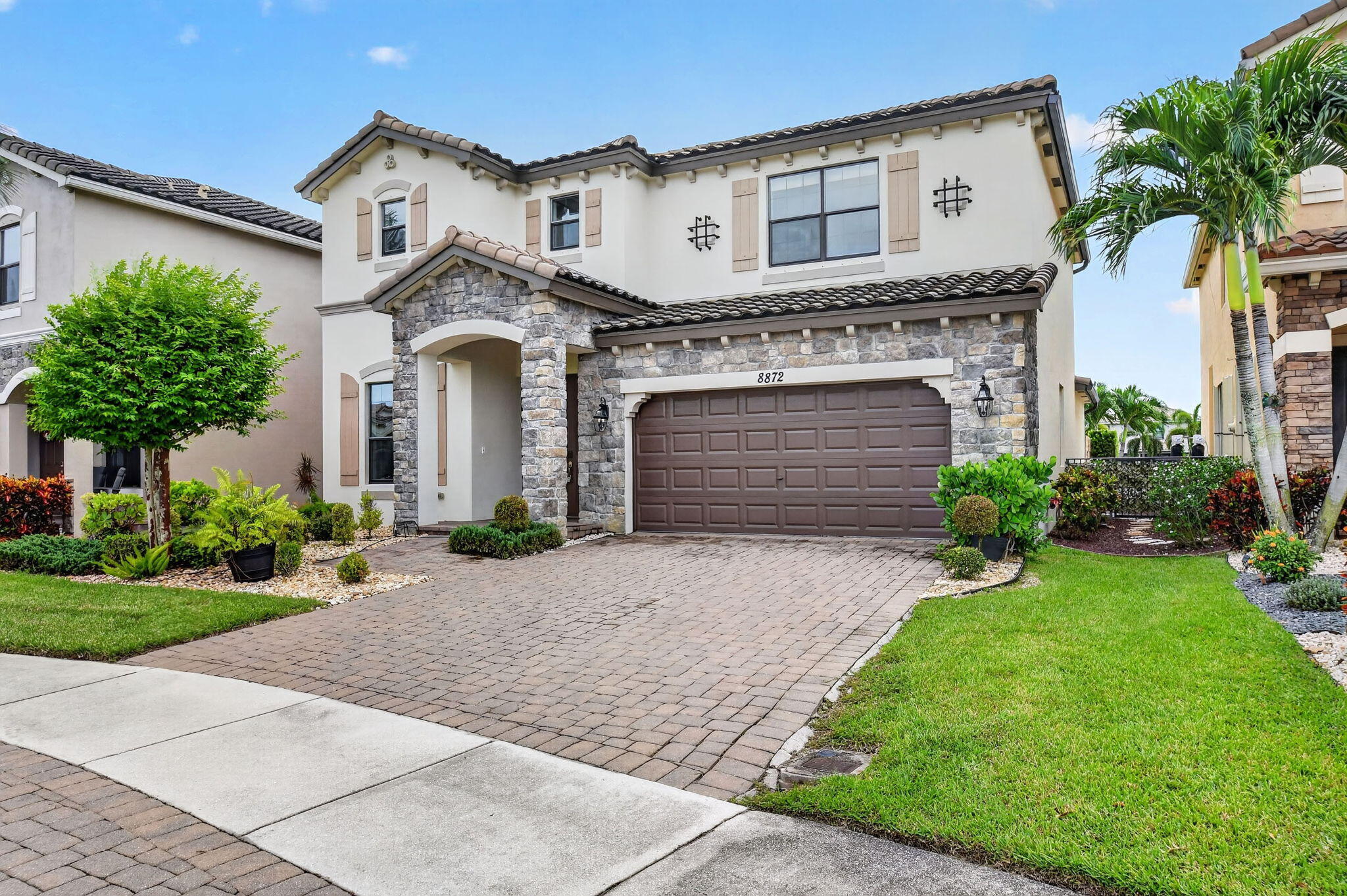 8872 Sandy Creek Way