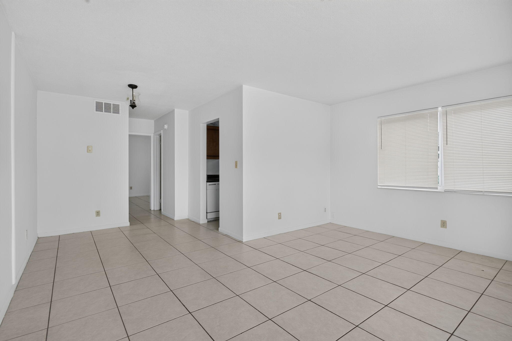 2160 NE 42nd Court 1