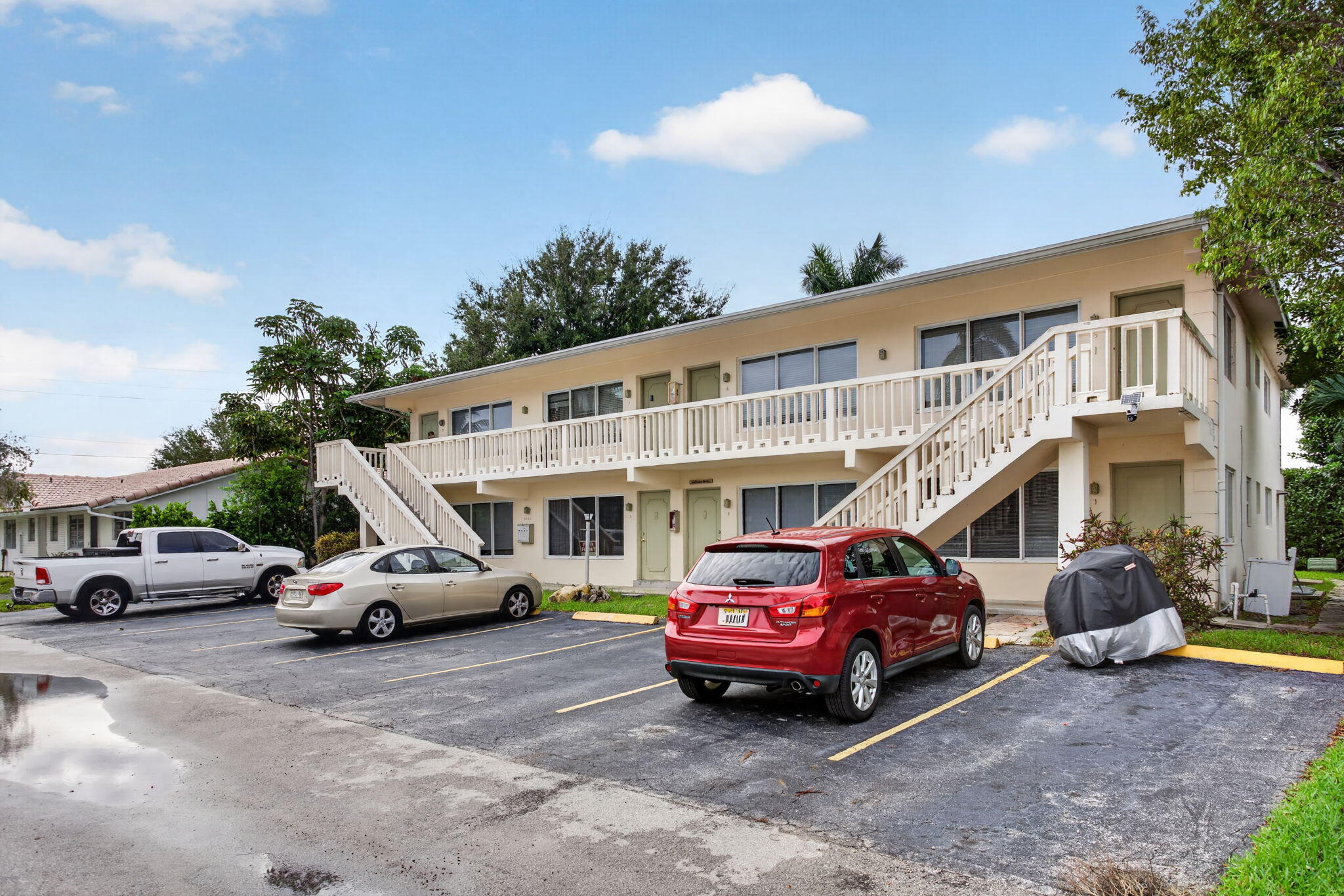 2160 NE 42nd Court 1