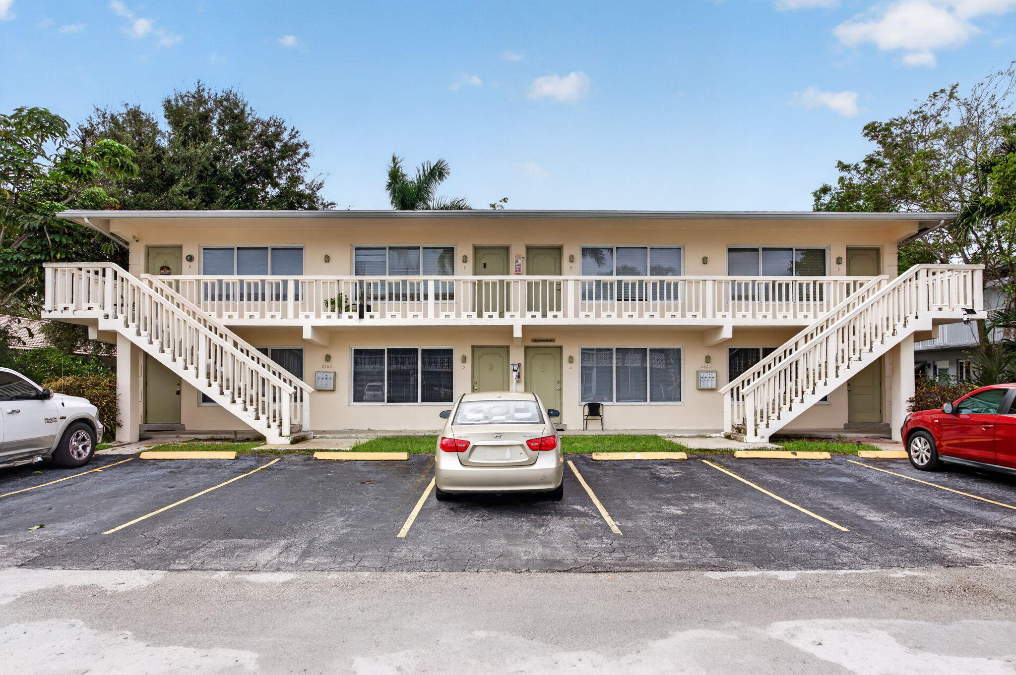 2160 NE 42nd Court 1