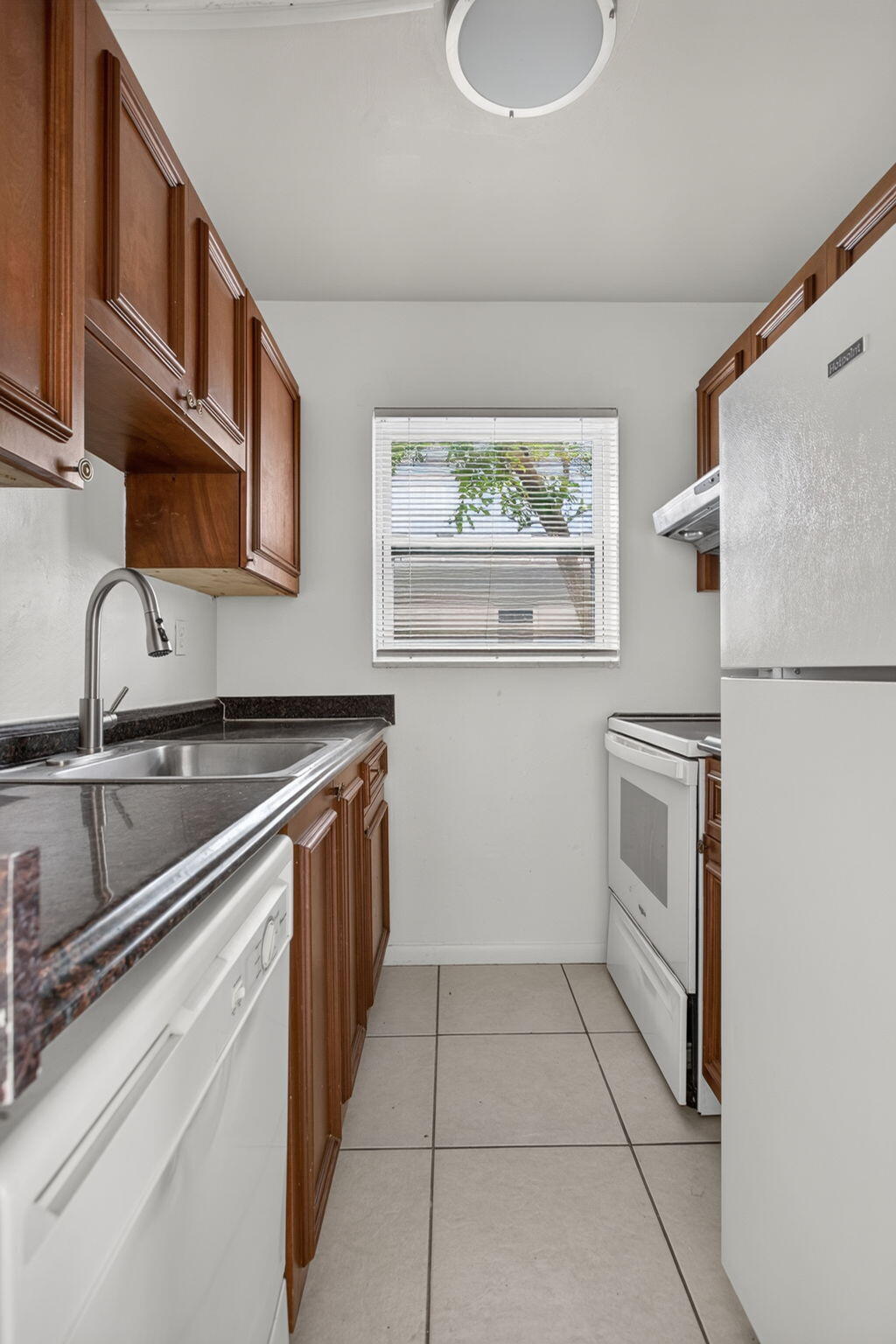 2160 NE 42nd Court 1
