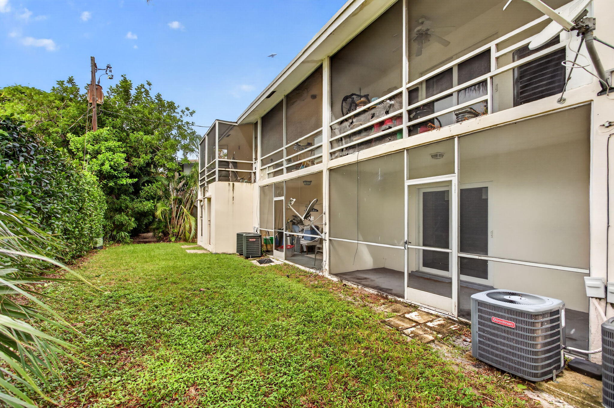 2160 NE 42nd Court 3