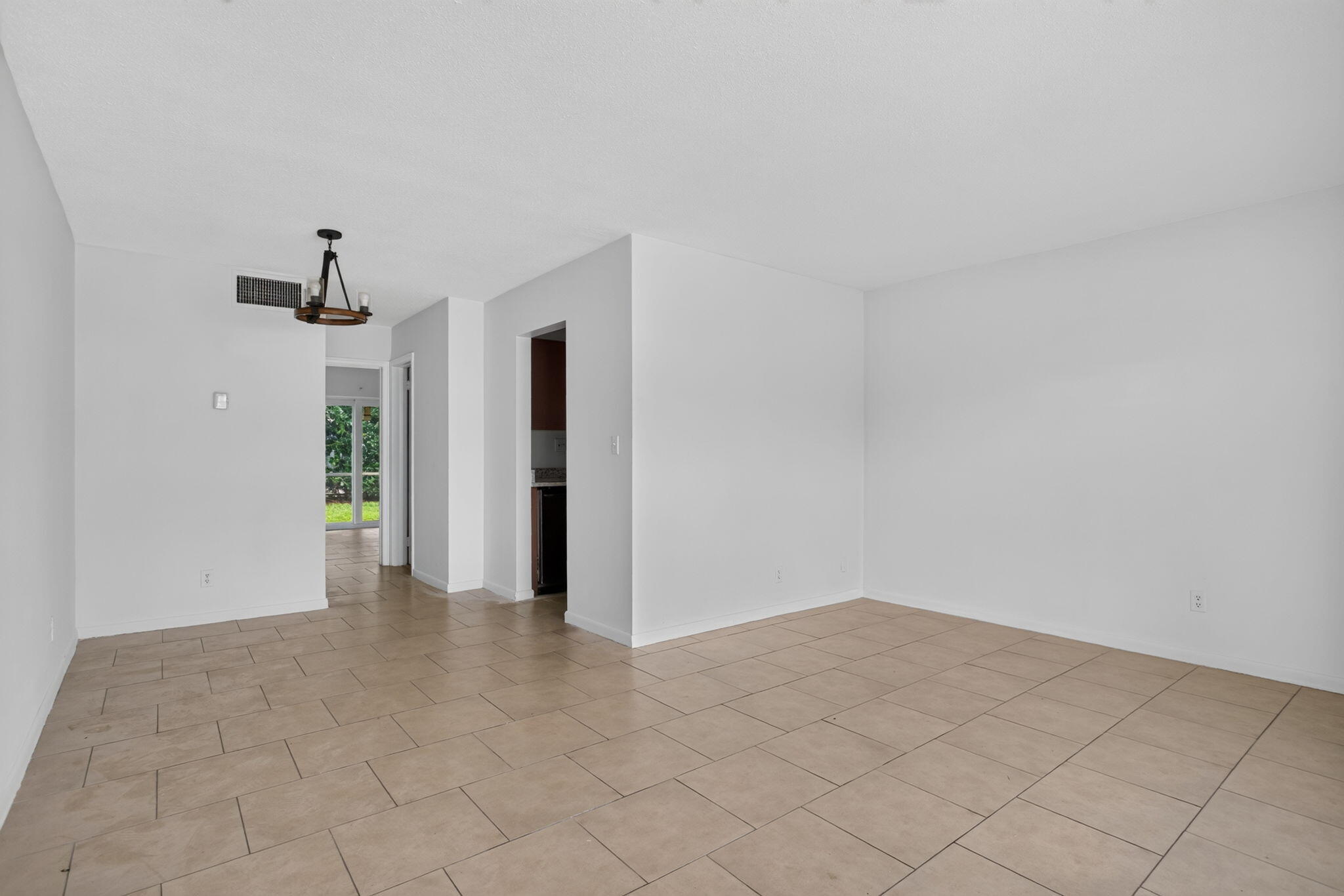 2160 NE 42nd Court 3
