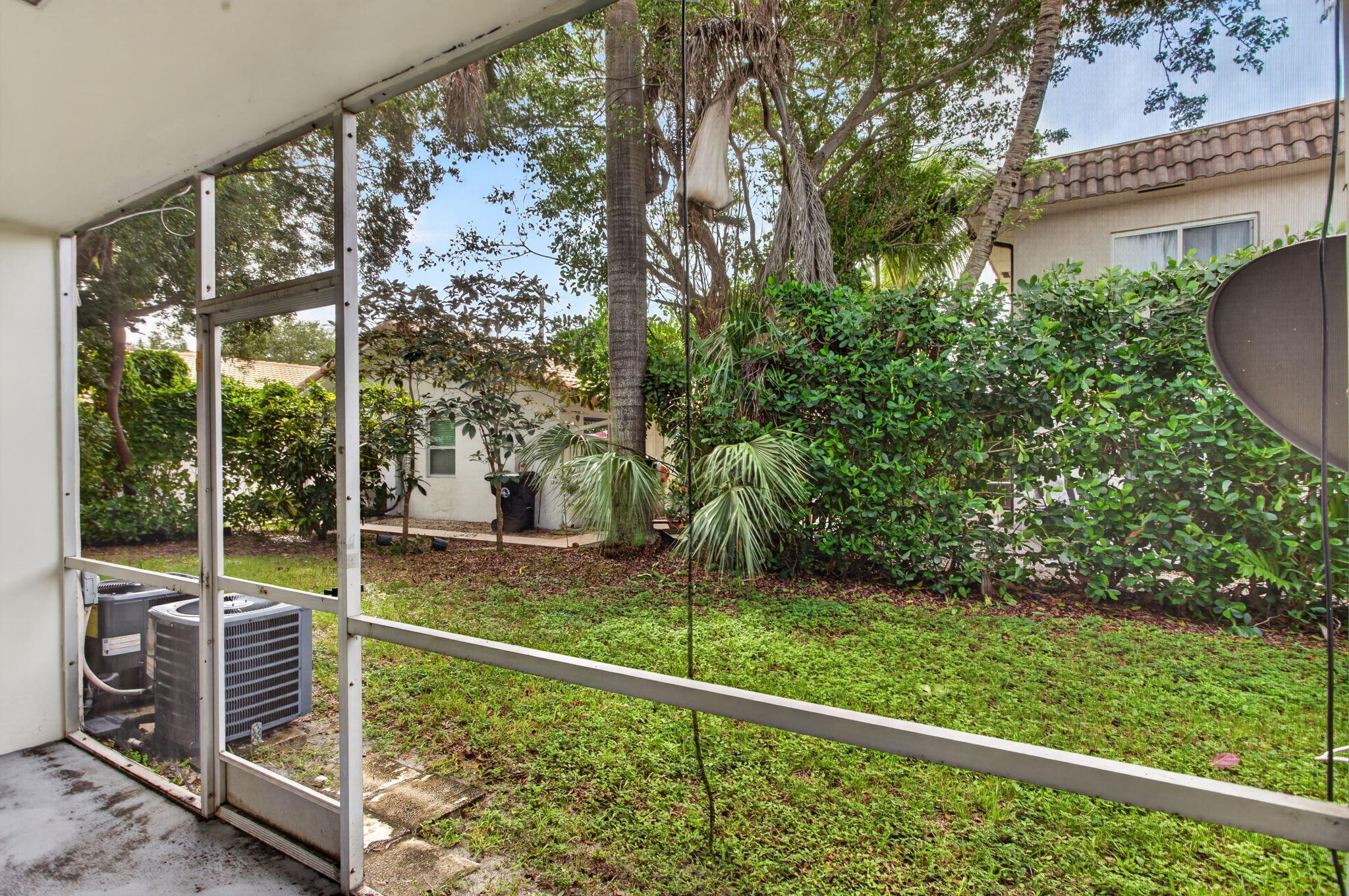 2160 NE 42nd Court 3