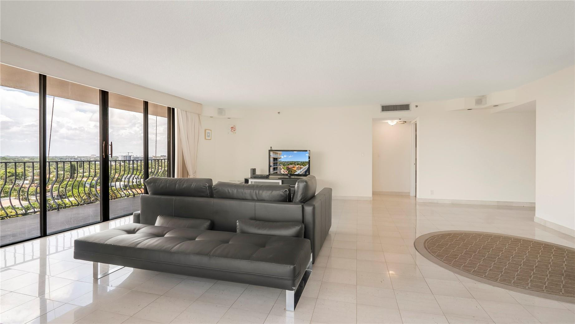 8877 Collins Avenue 1107