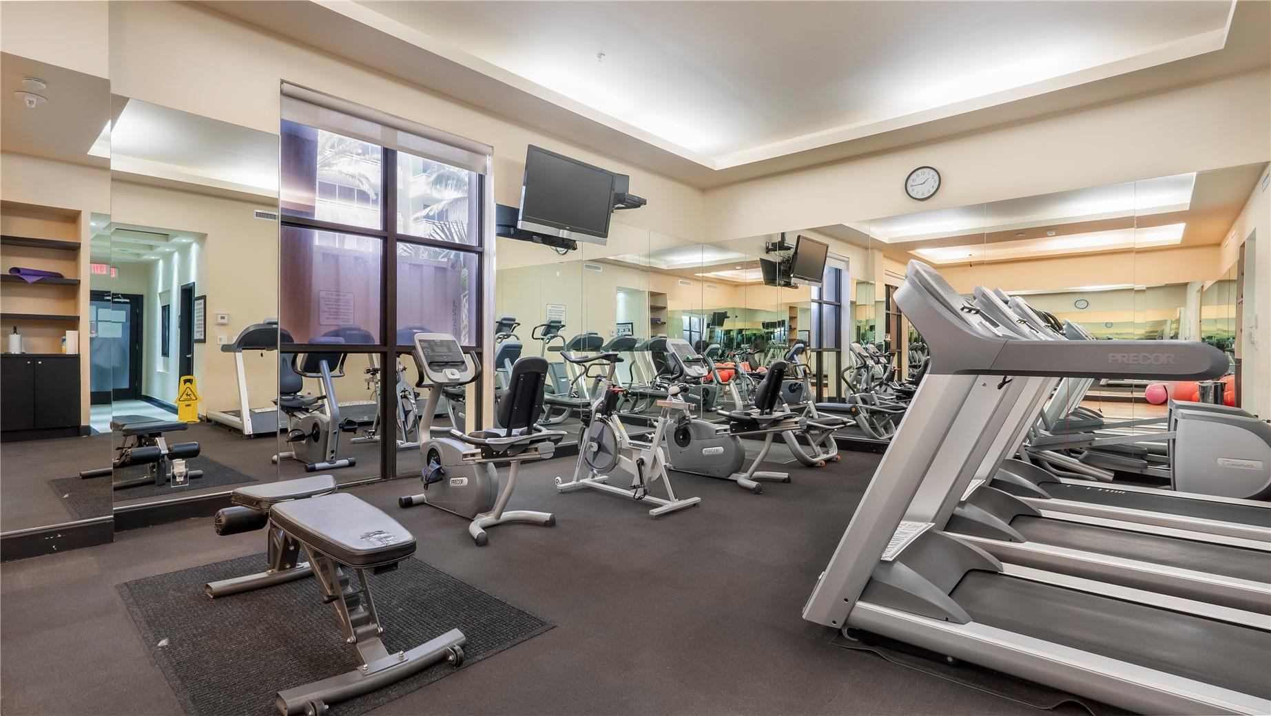 8877 Collins Avenue 1107