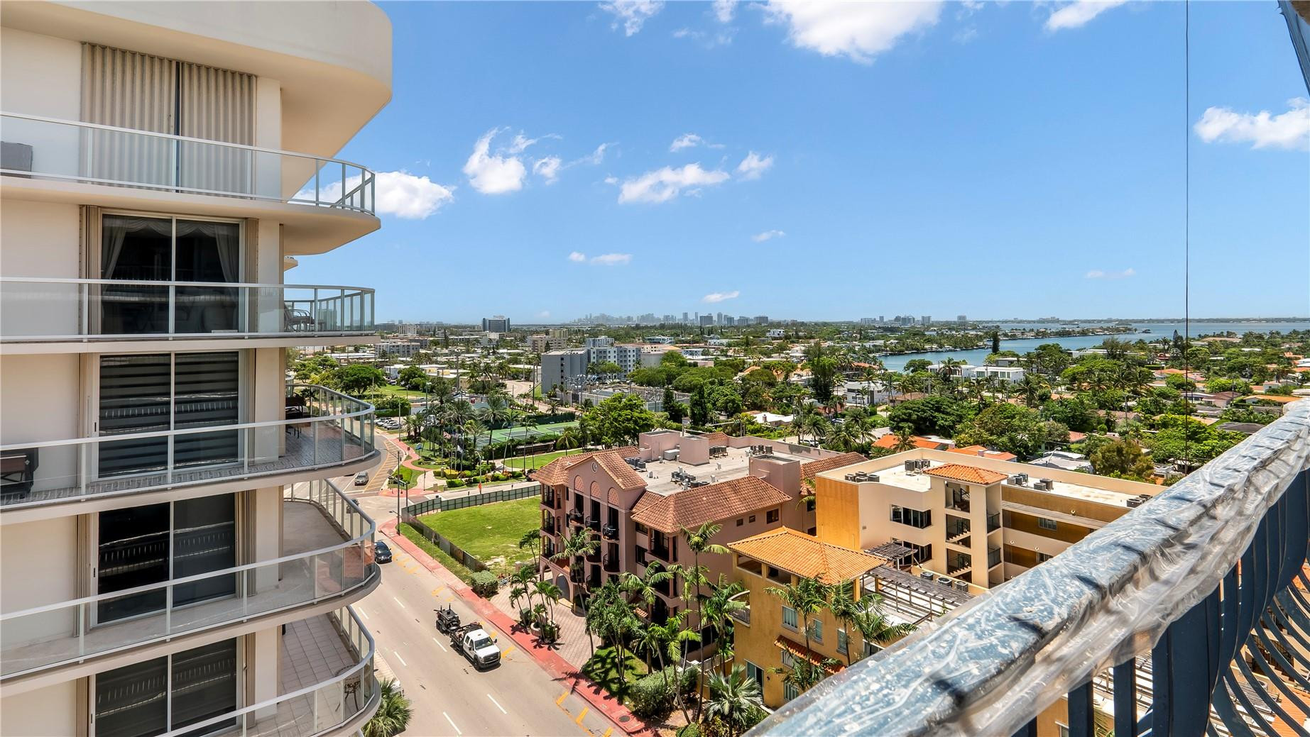 8877 Collins Avenue 1107