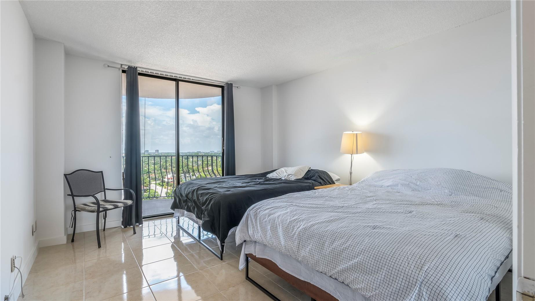 8877 Collins Avenue 1107