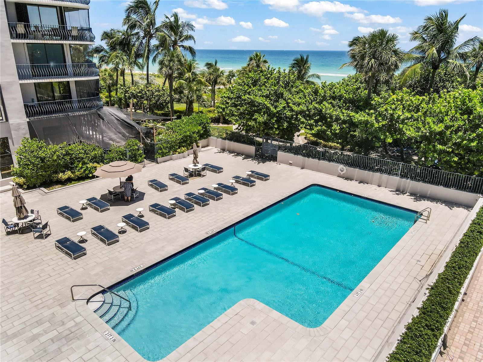 8877 Collins Avenue 1107