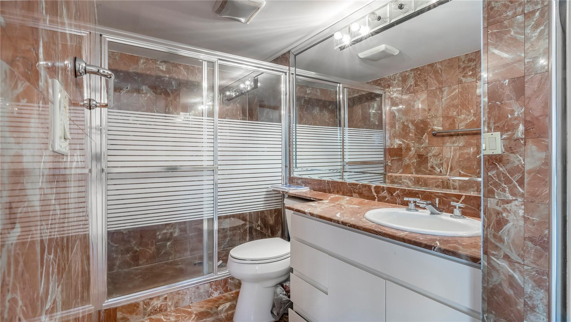 8877 Collins Avenue 1107
