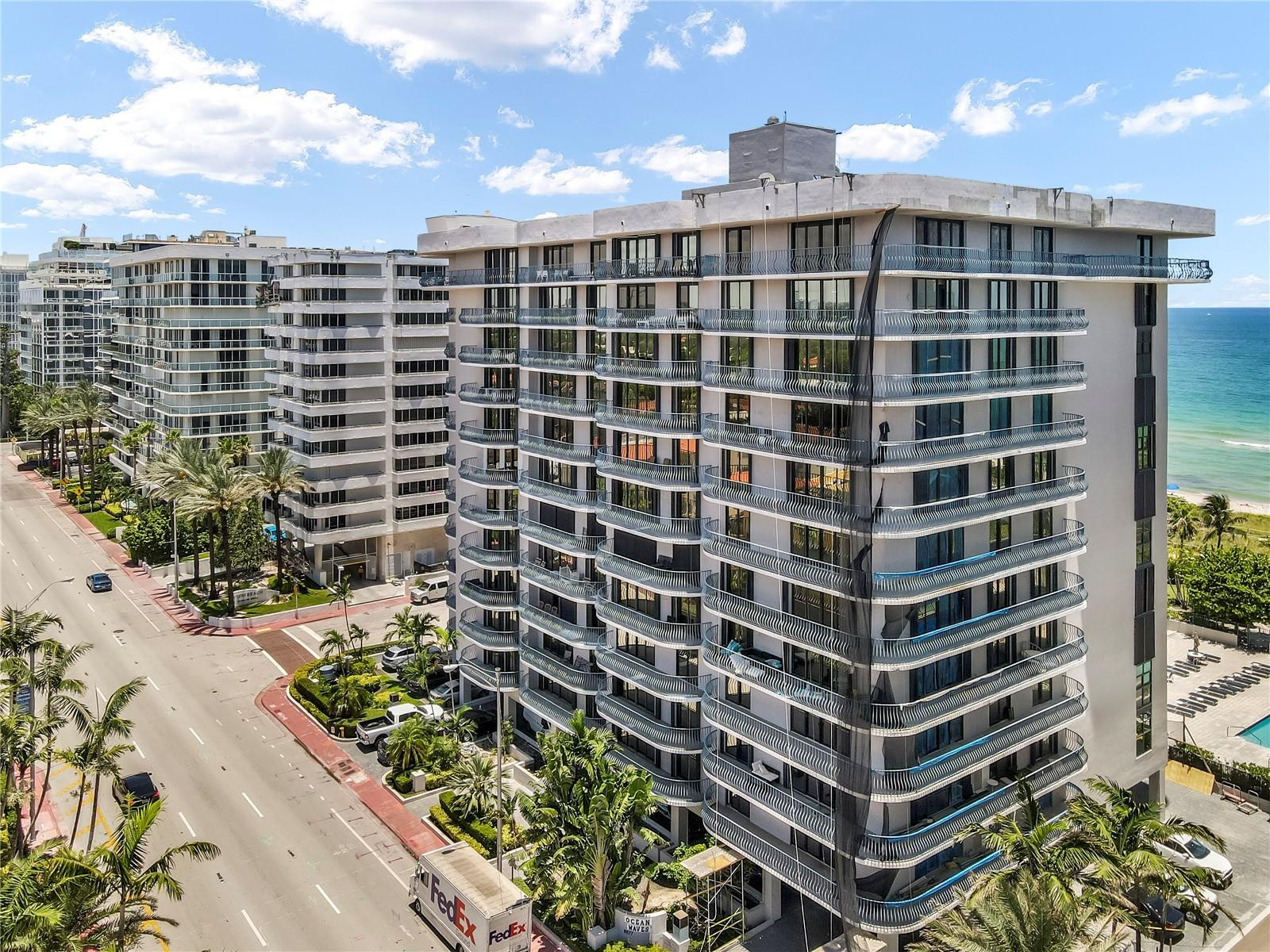 8877 Collins Avenue 1107