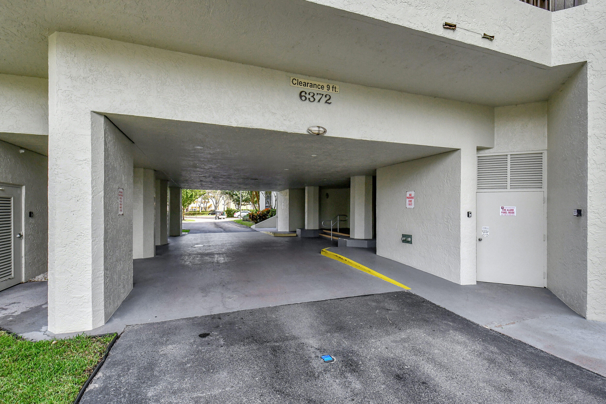 6372 La Costa Drive 405