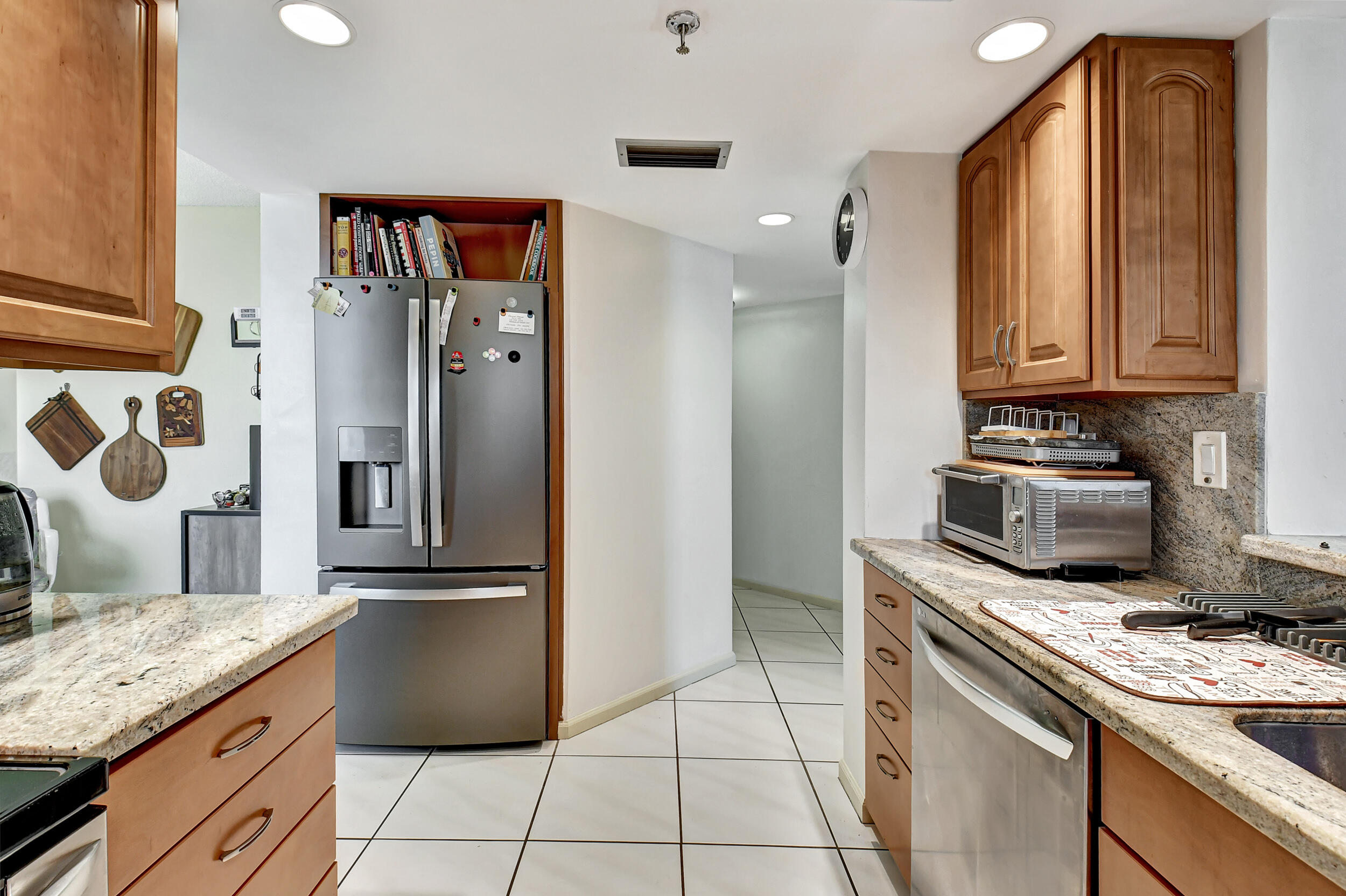 6372 La Costa Drive 405