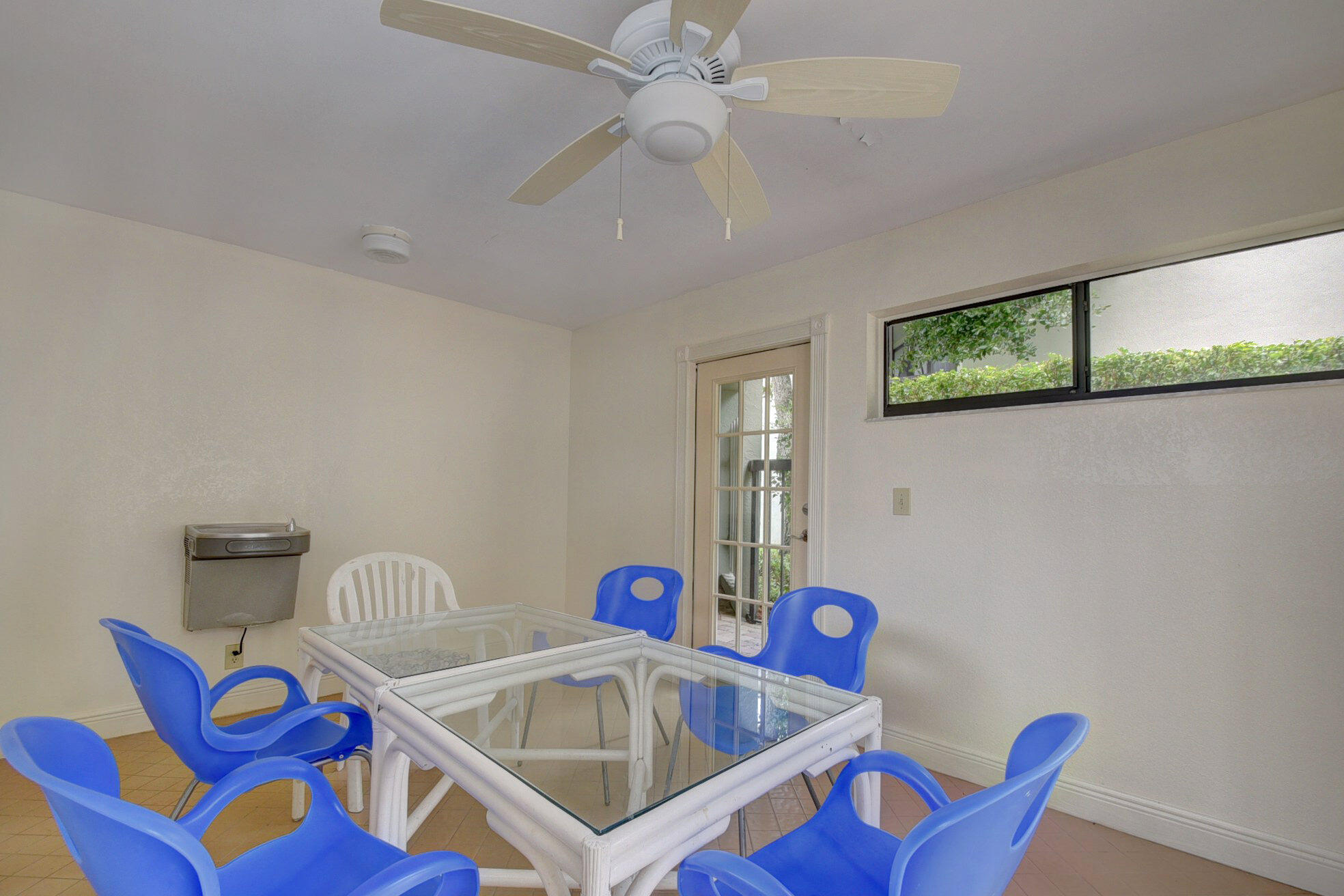 6372 La Costa Drive 405