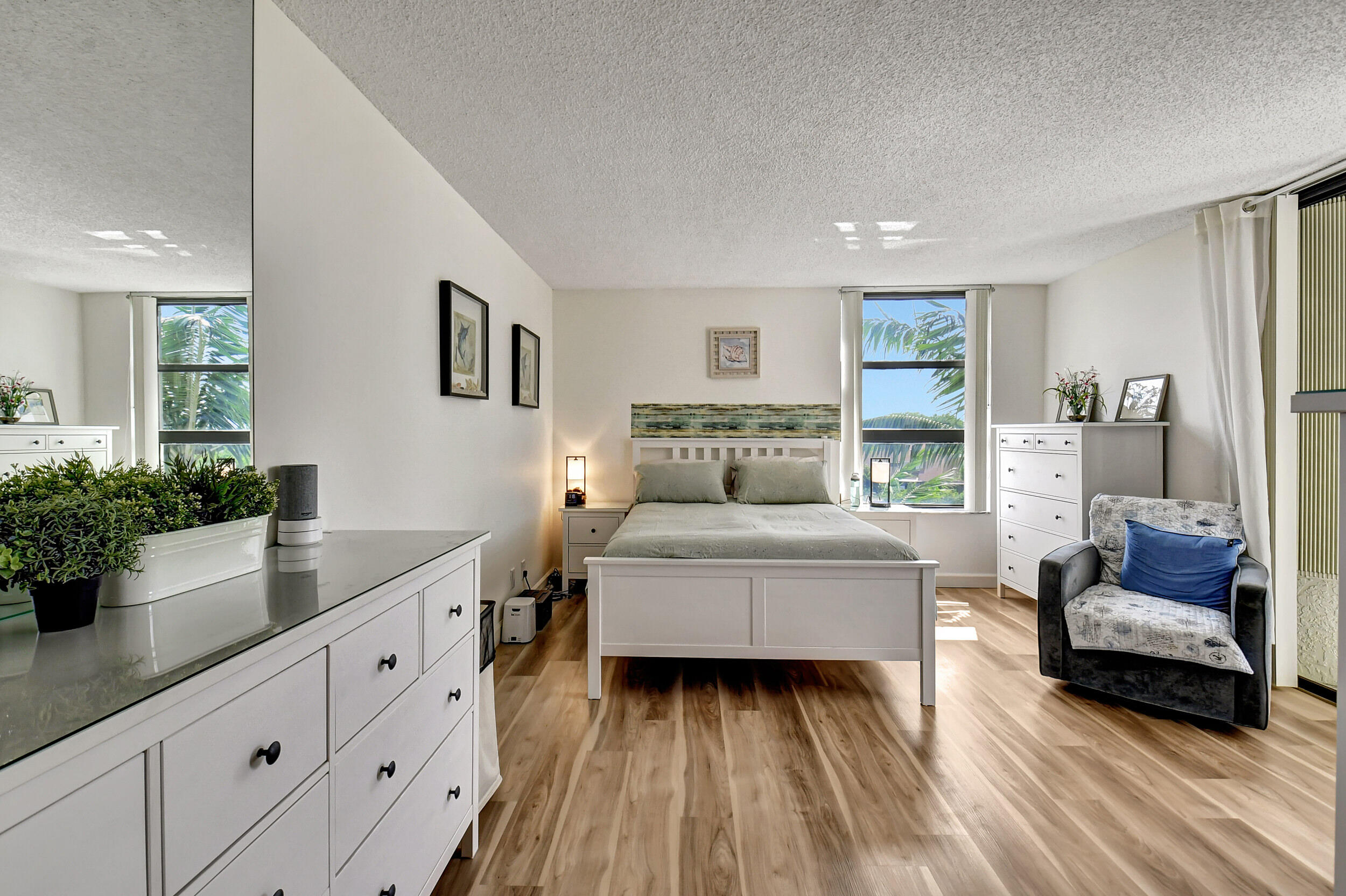 6372 La Costa Drive 405