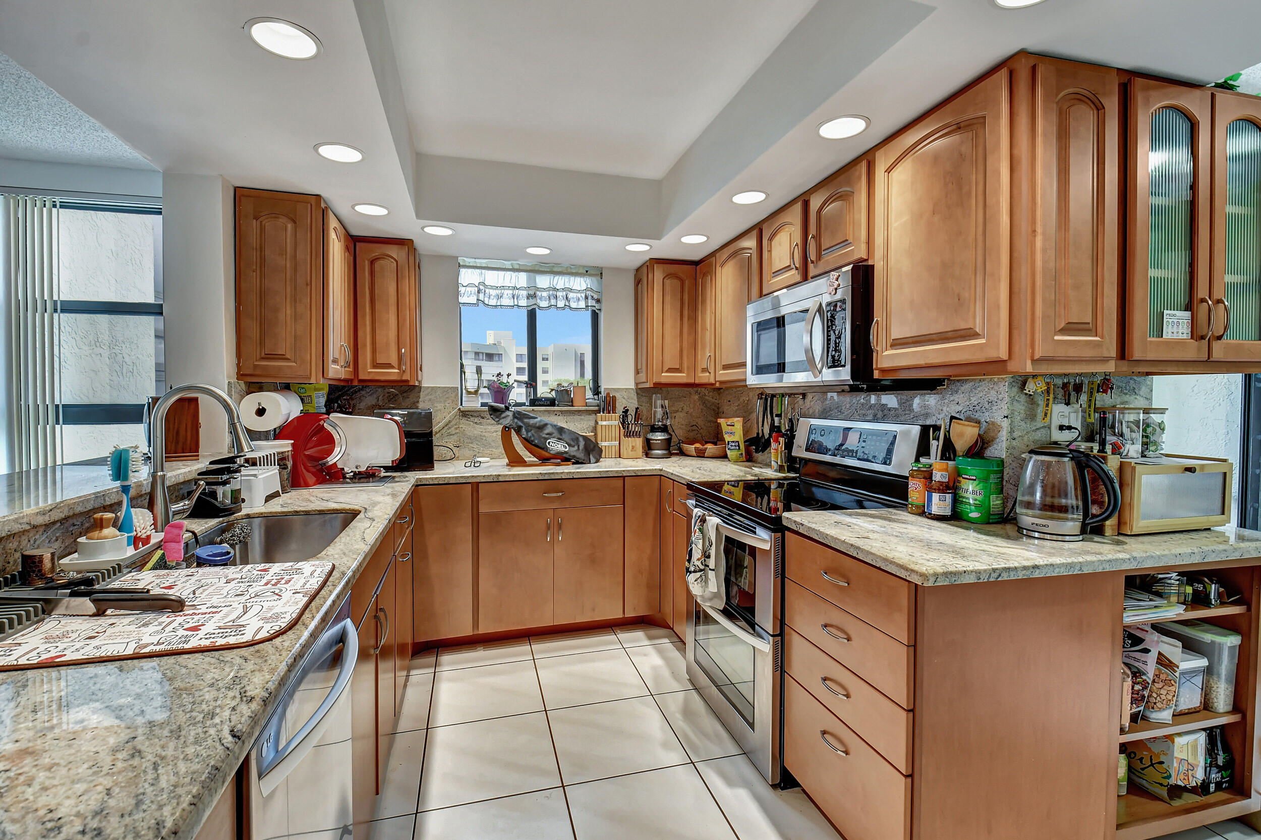 6372 La Costa Drive 405